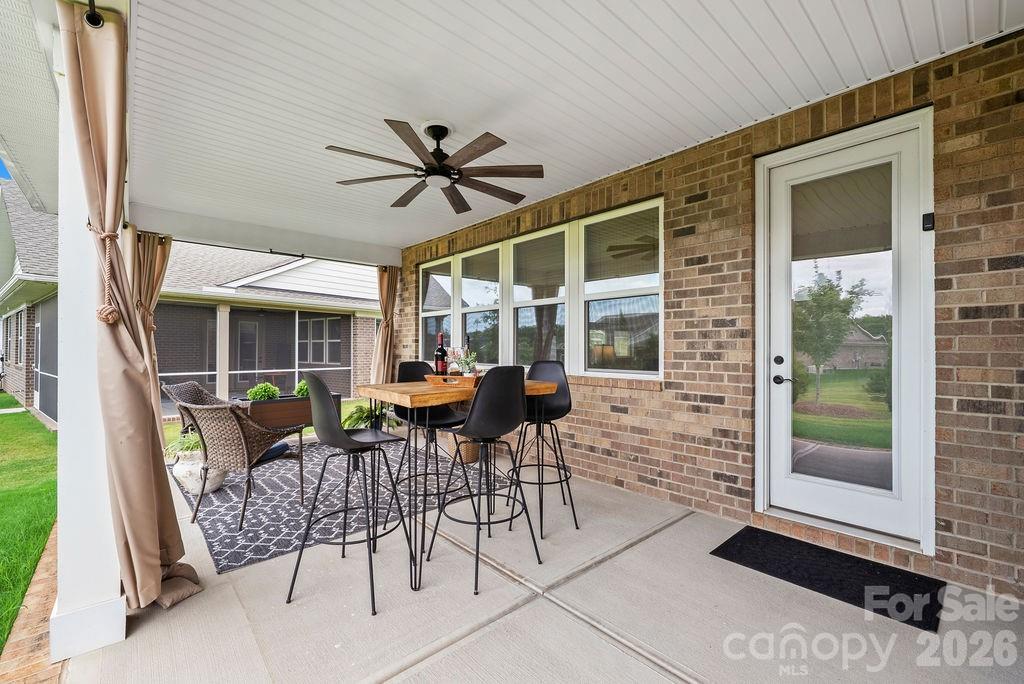9427 Liberty Hill Drive — Charlotte