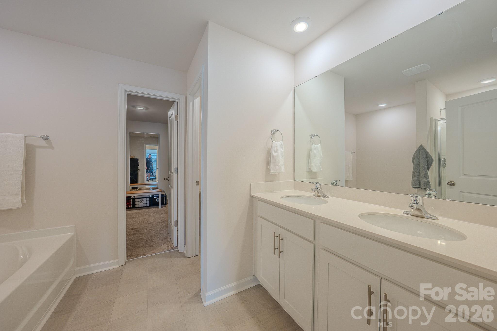 355 Tavernier Lane — Candler