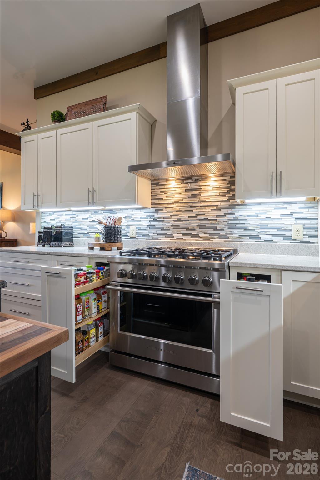 660 Pleasant Grove Road — Hendersonville
