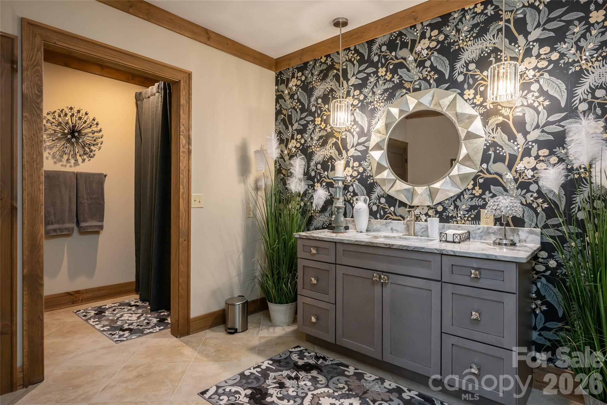 660 Pleasant Grove Road — Hendersonville