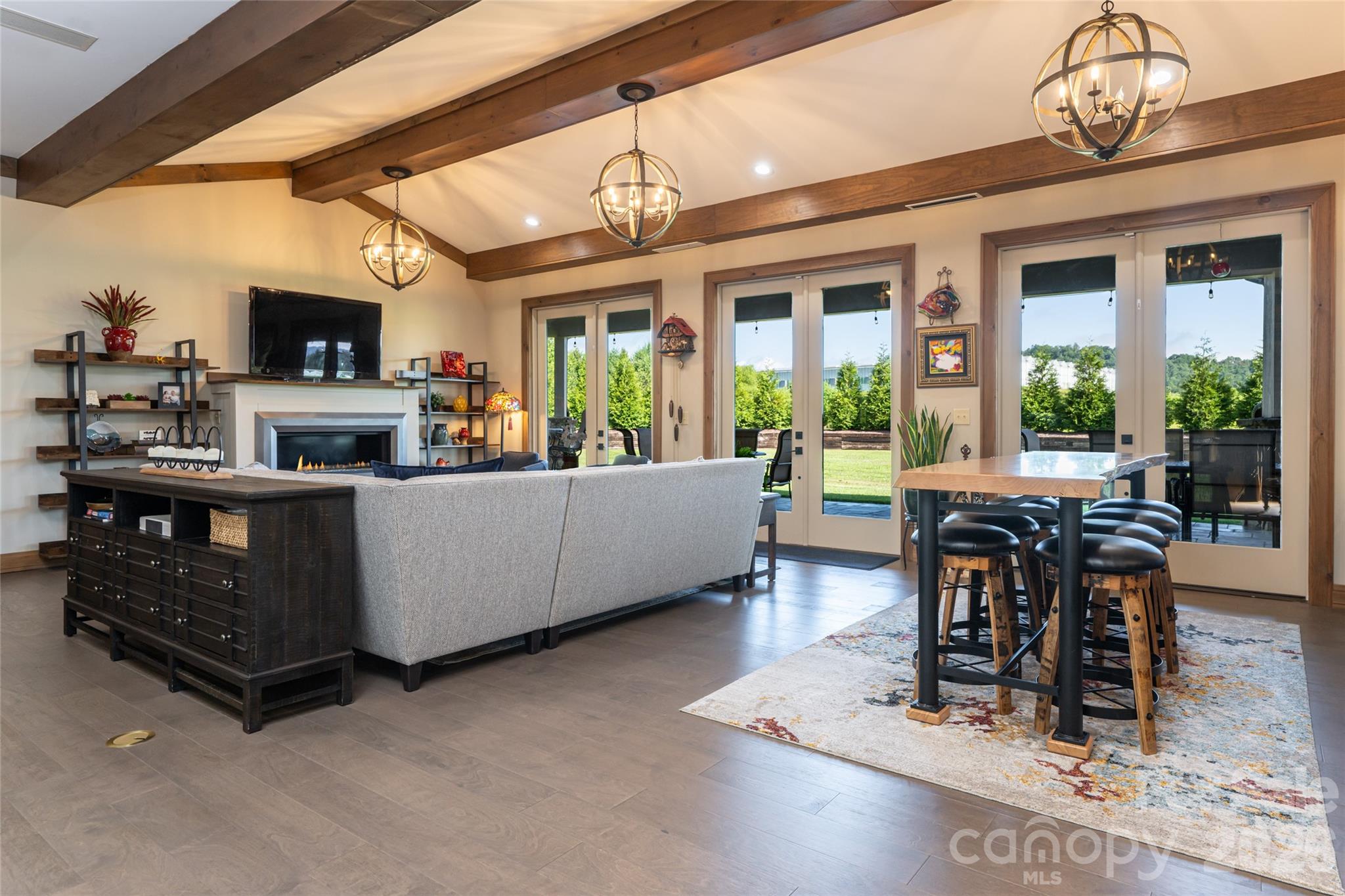 660 Pleasant Grove Road — Hendersonville