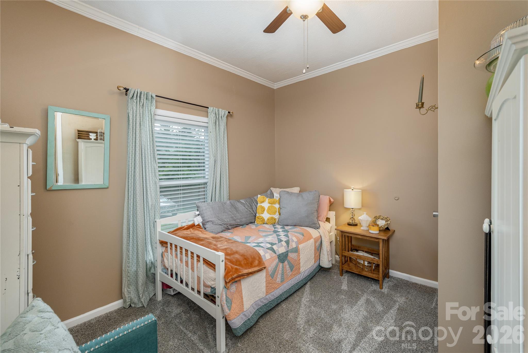 8 Blaines Way — Candler