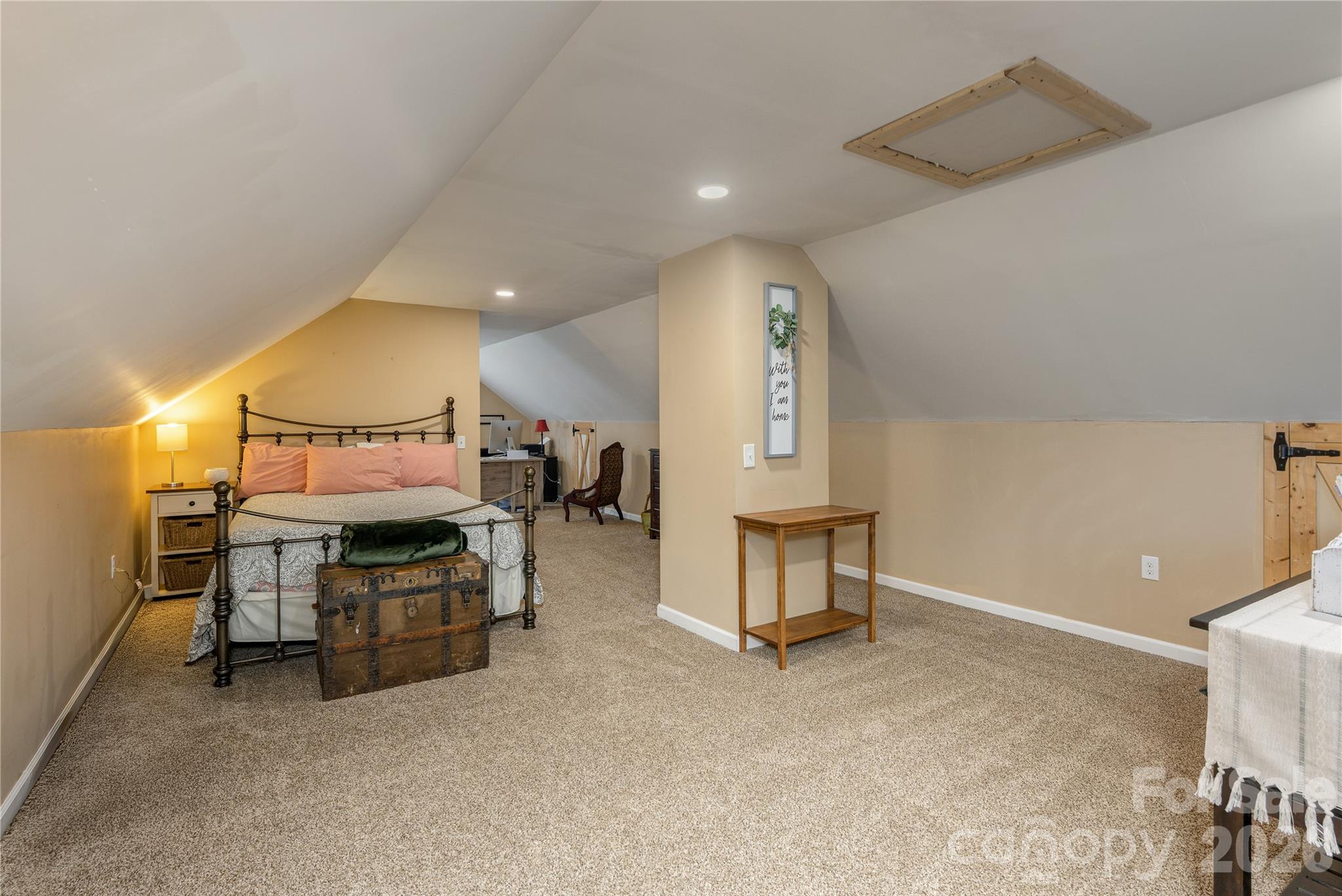 8 Blaines Way — Candler
