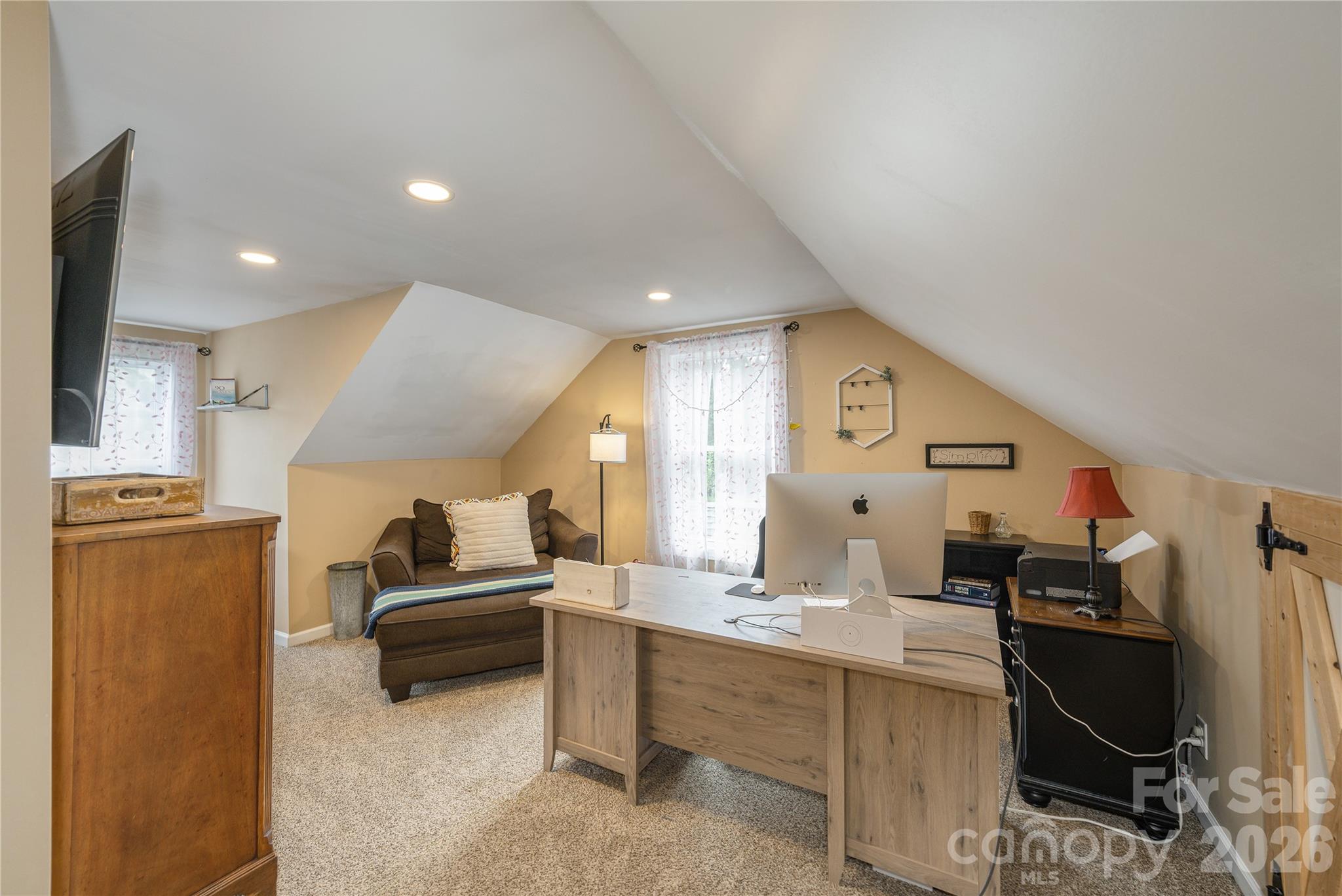 8 Blaines Way — Candler