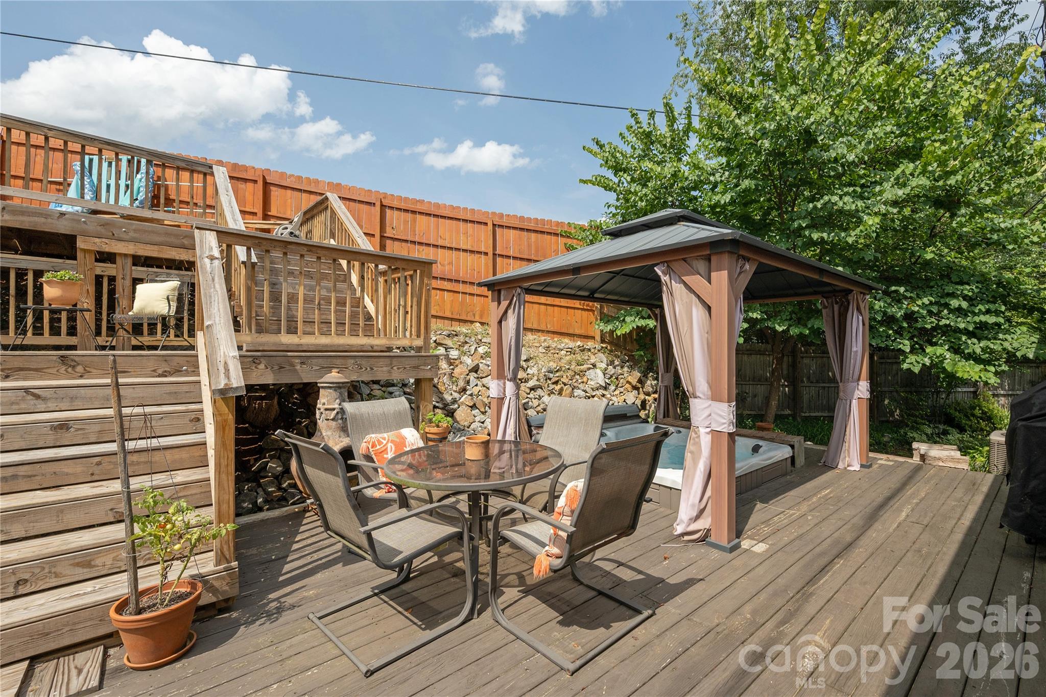 8 Blaines Way — Candler
