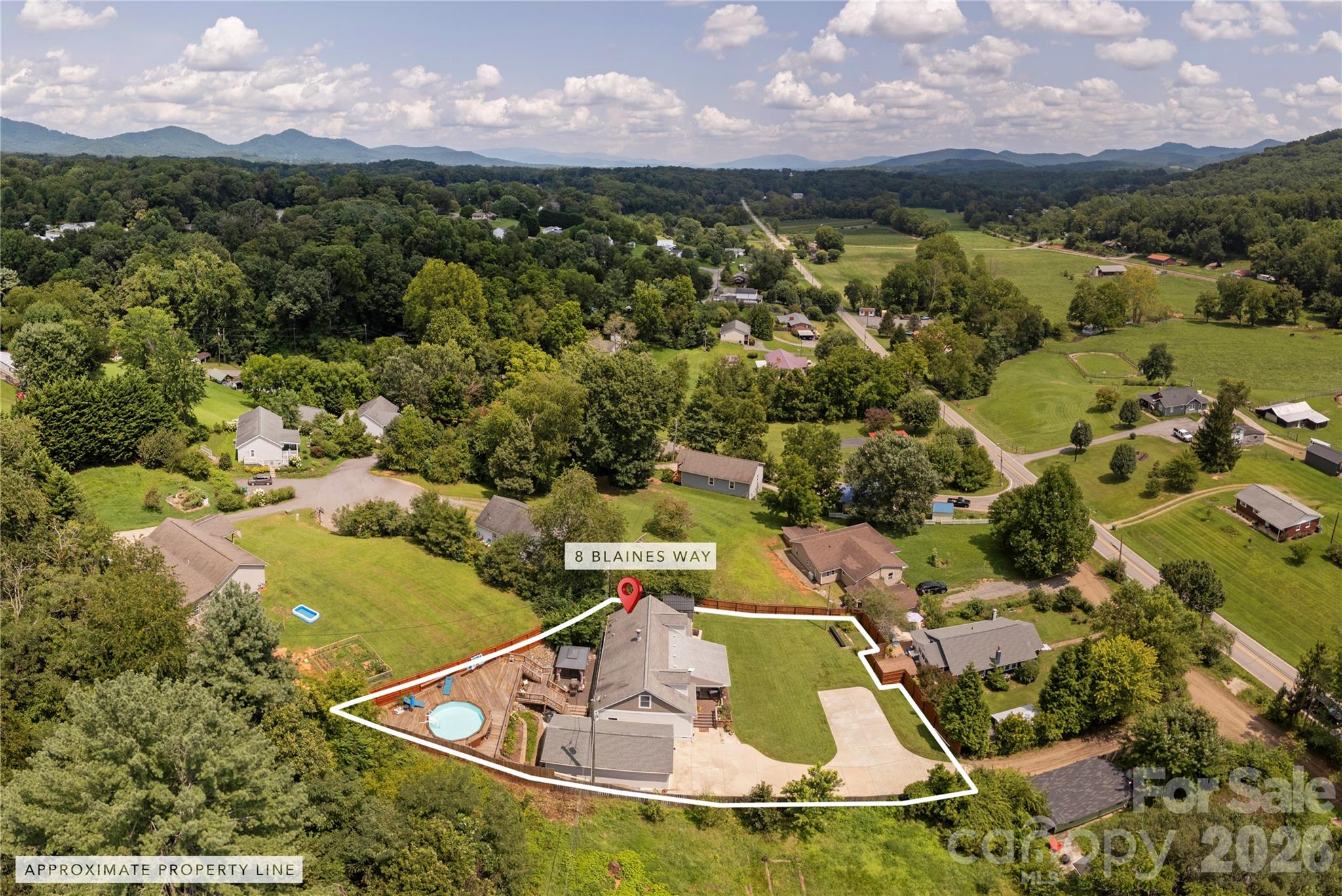 8 Blaines Way — Candler