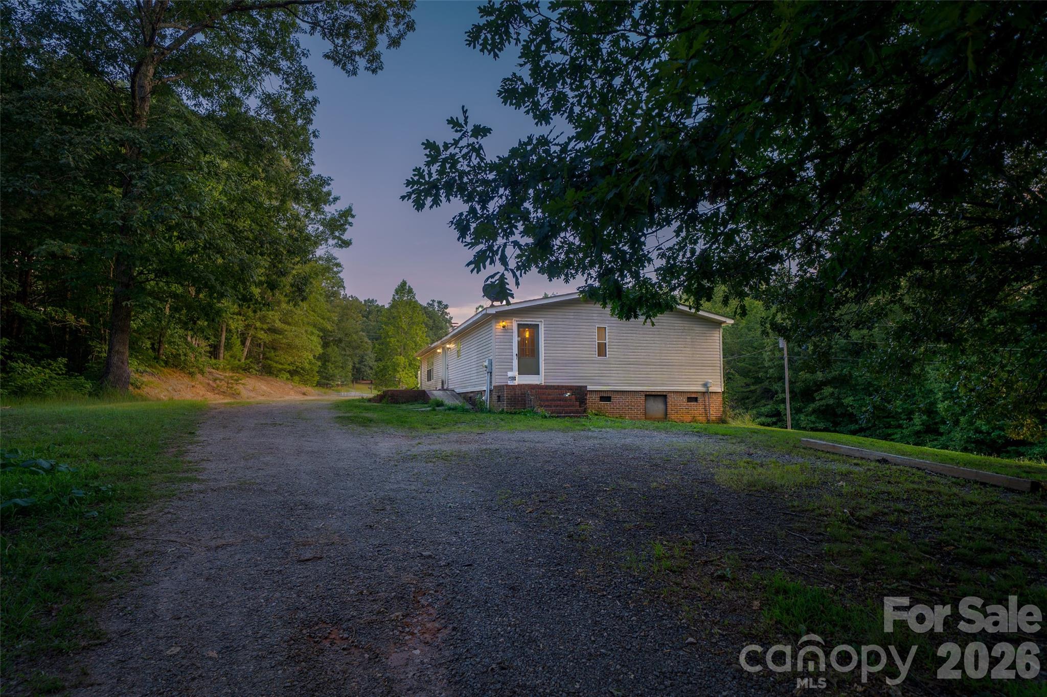 479 McDade Road — Tryon