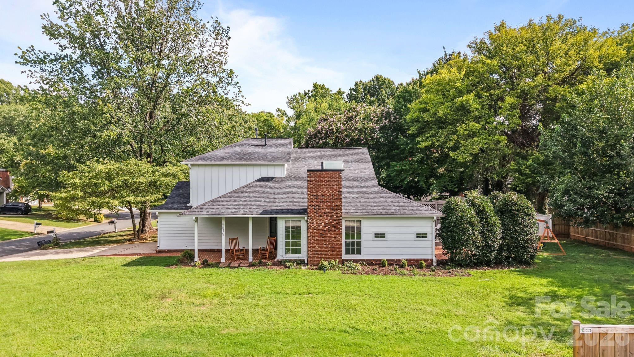 819 Mill Creek Lane — Charlotte