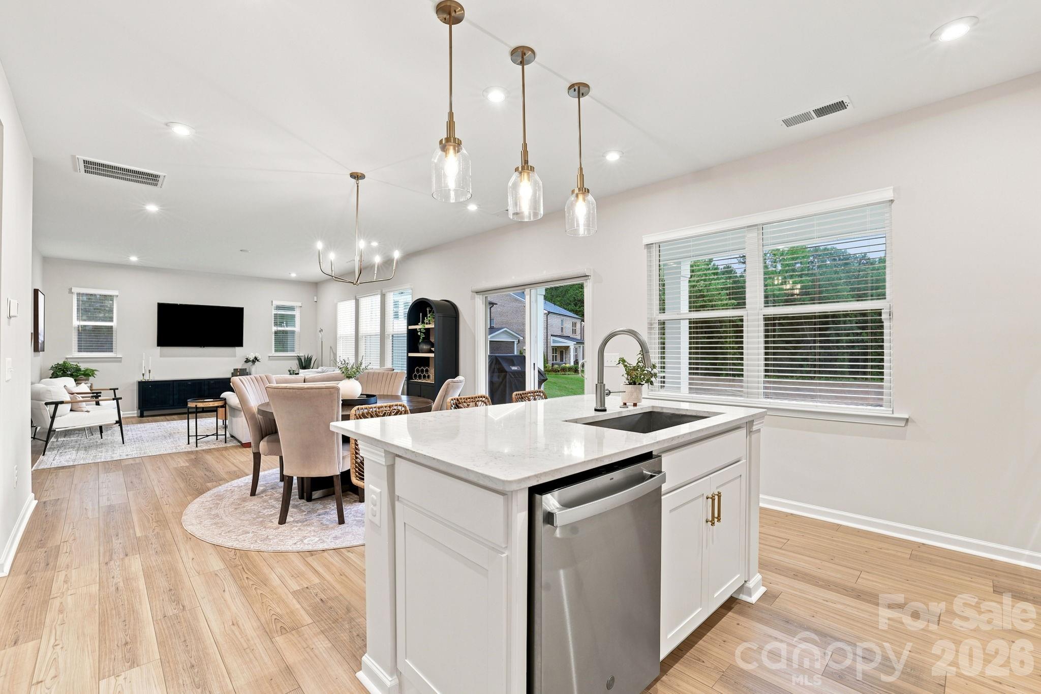 8226 Franklin Trail Street — Charlotte