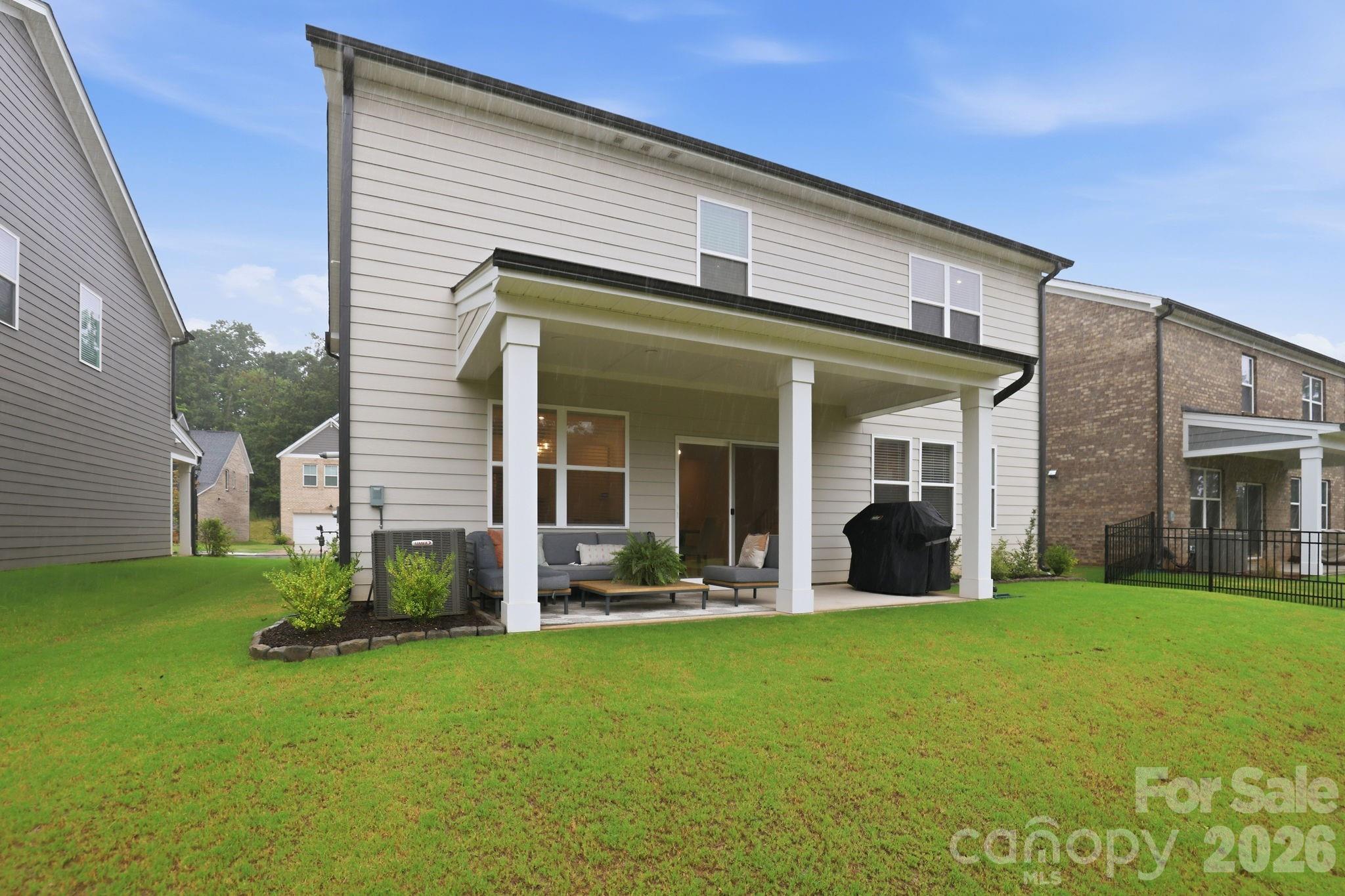 8226 Franklin Trail Street — Charlotte