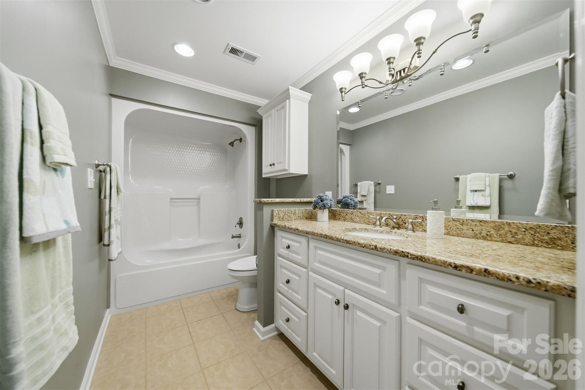 476 44th Avenue Drive NW — Hickory