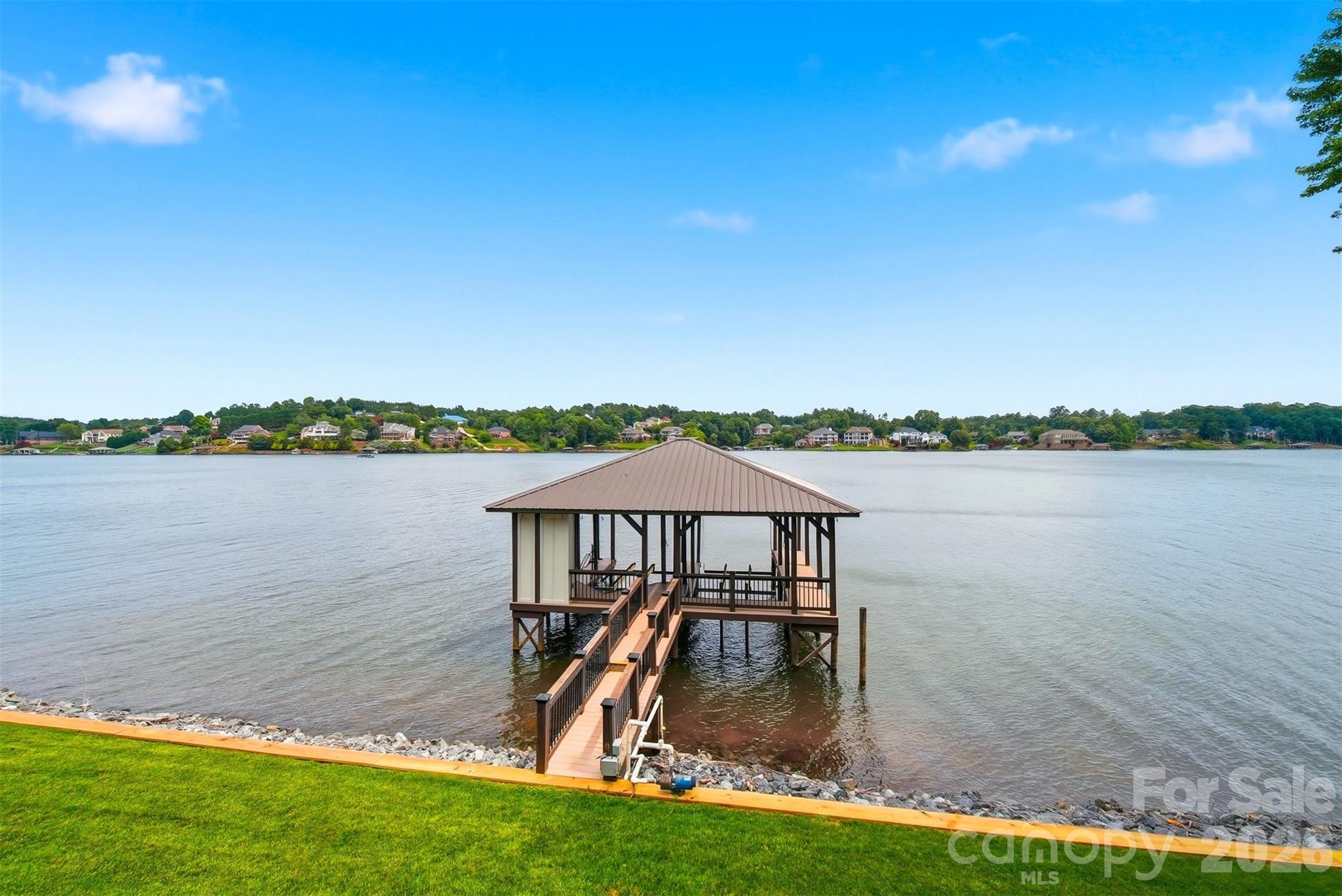 476 44th Avenue Drive NW — Hickory