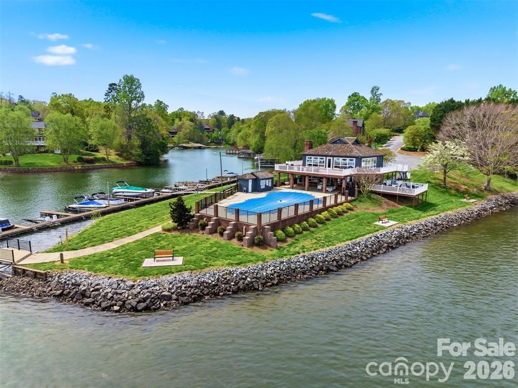 476 44th Avenue Drive NW — Hickory
