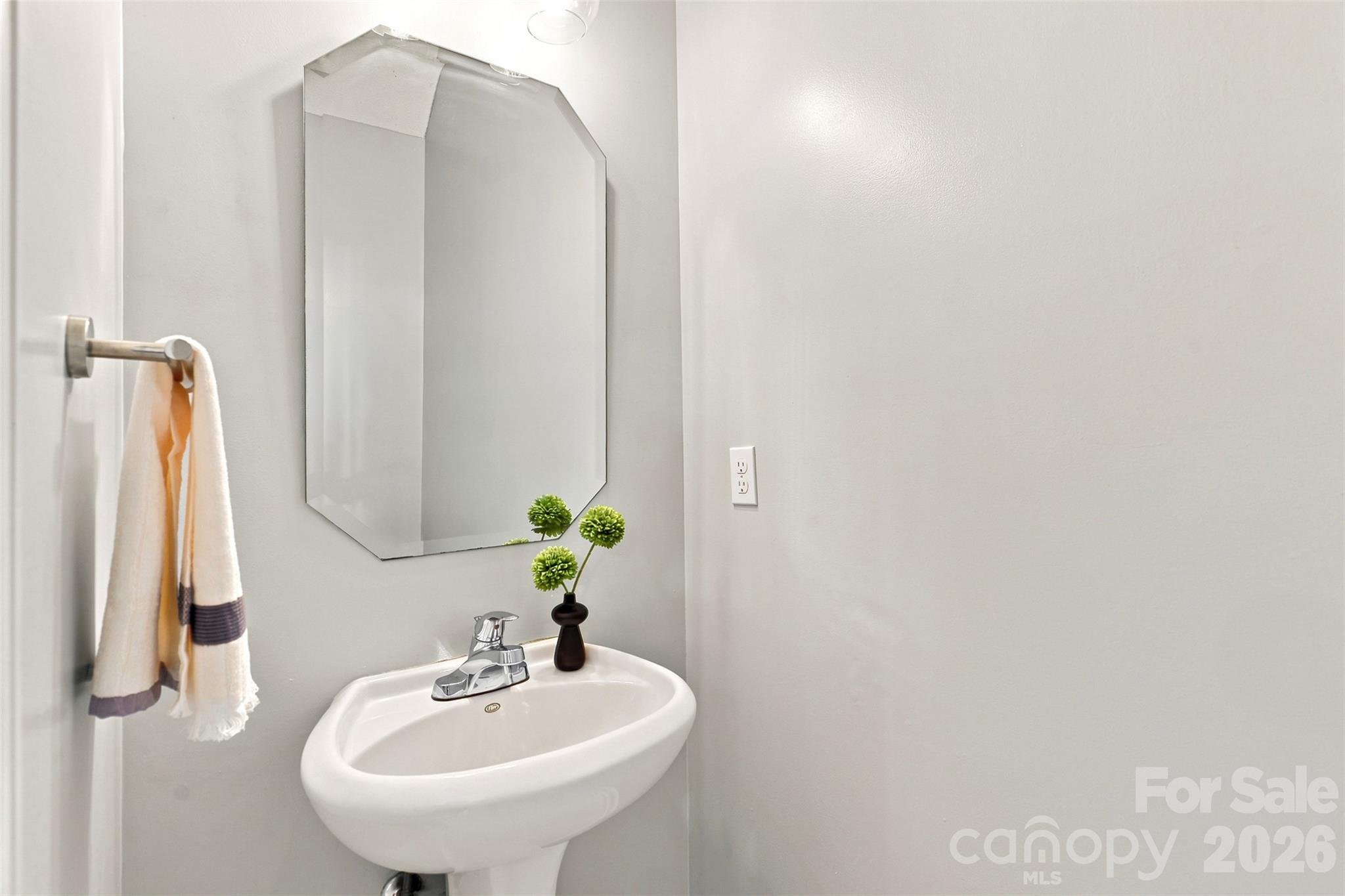 1323 Anthem Court — Charlotte