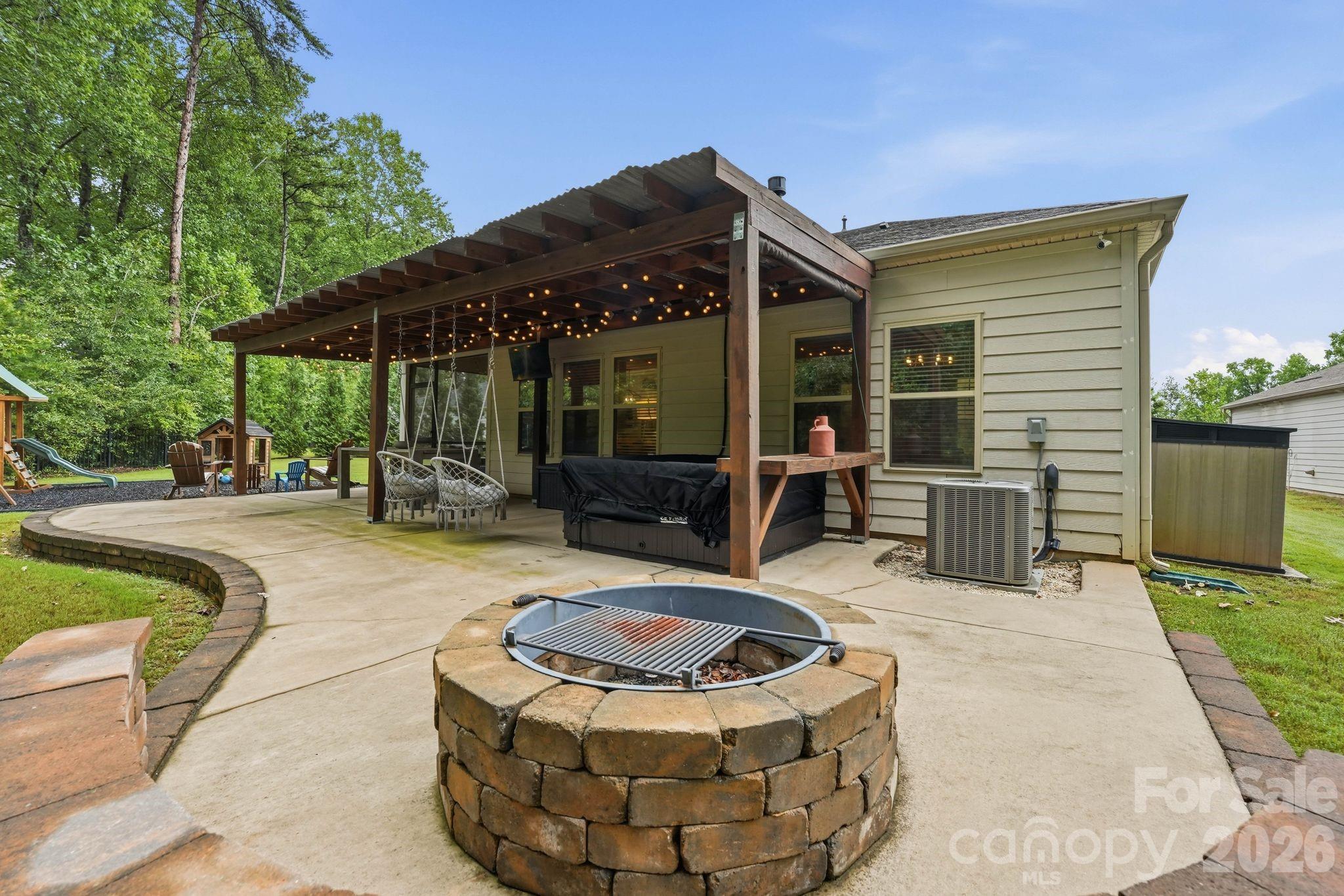 8504 Pennegrove Circle — Charlotte