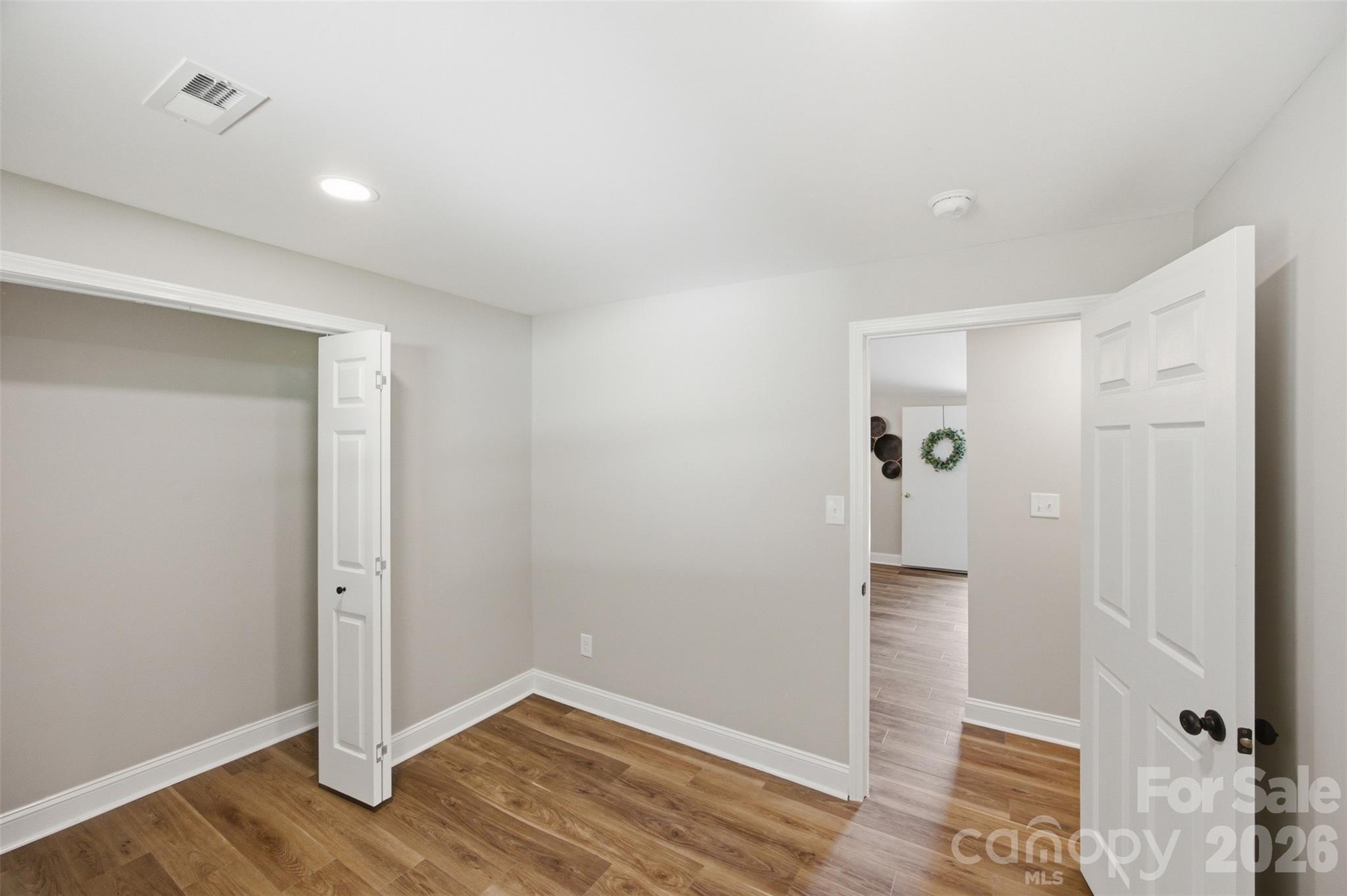 8223 Knollwood Circle — Charlotte