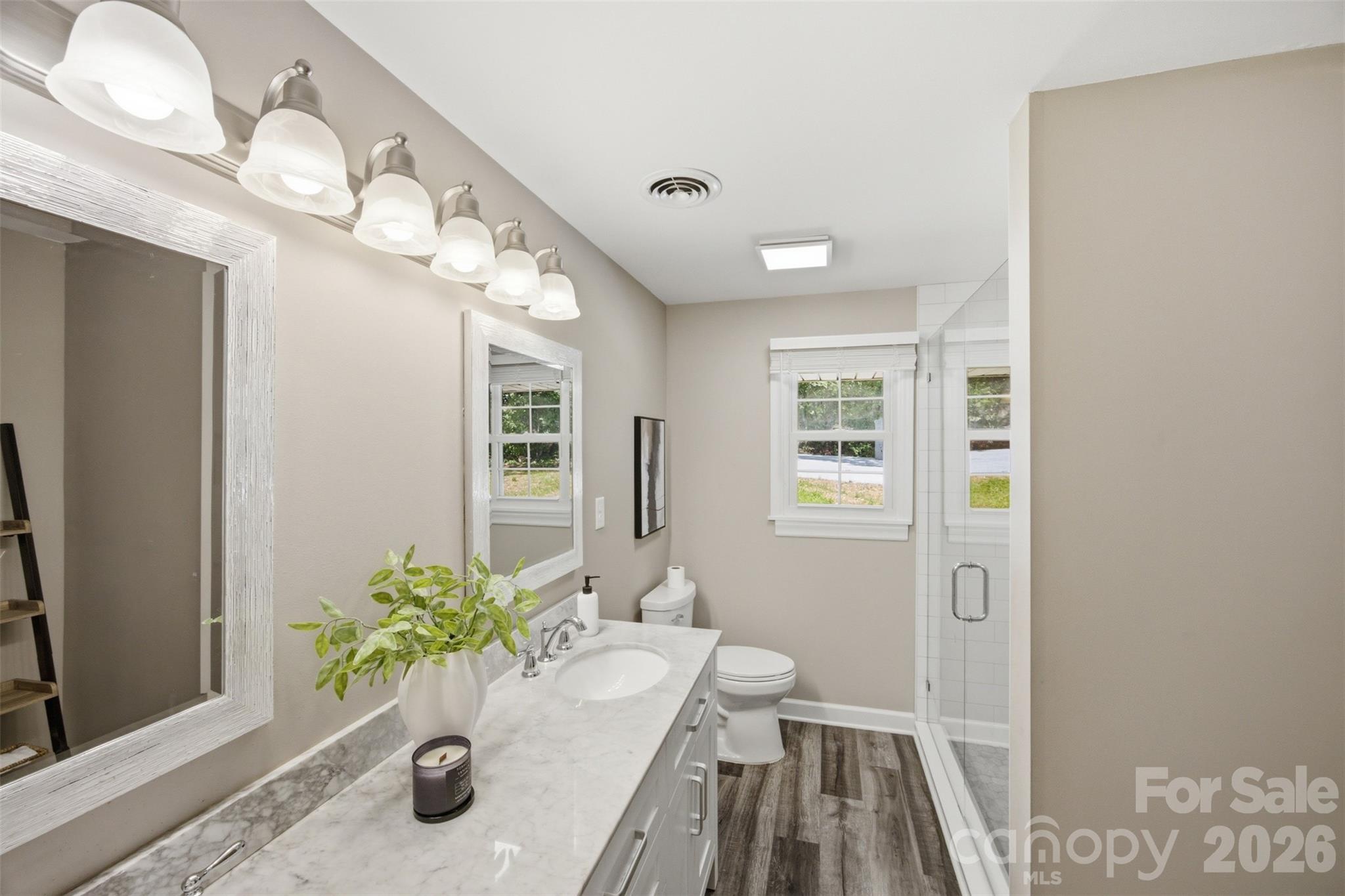 8223 Knollwood Circle — Charlotte