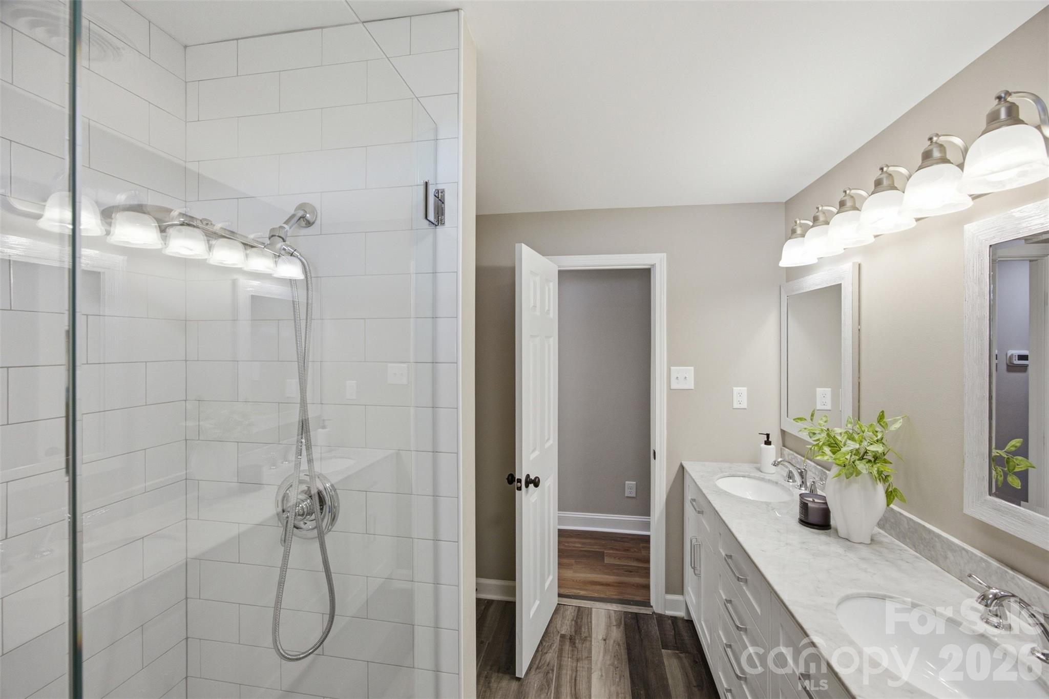 8223 Knollwood Circle — Charlotte
