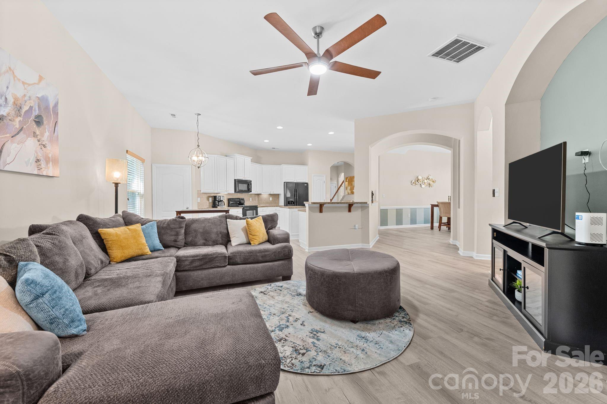 3813 Quiet Creek Circle — Charlotte