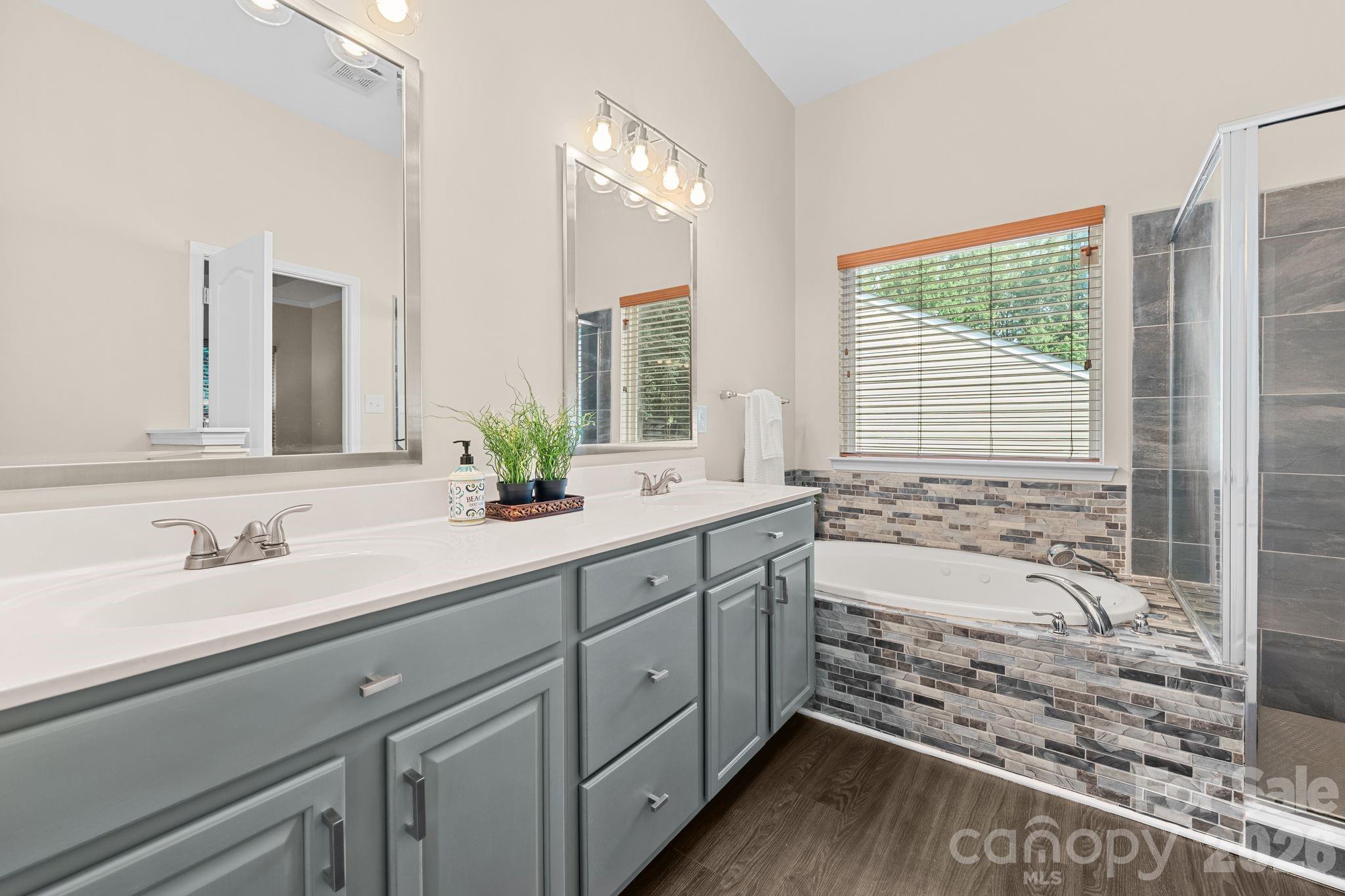 3813 Quiet Creek Circle — Charlotte