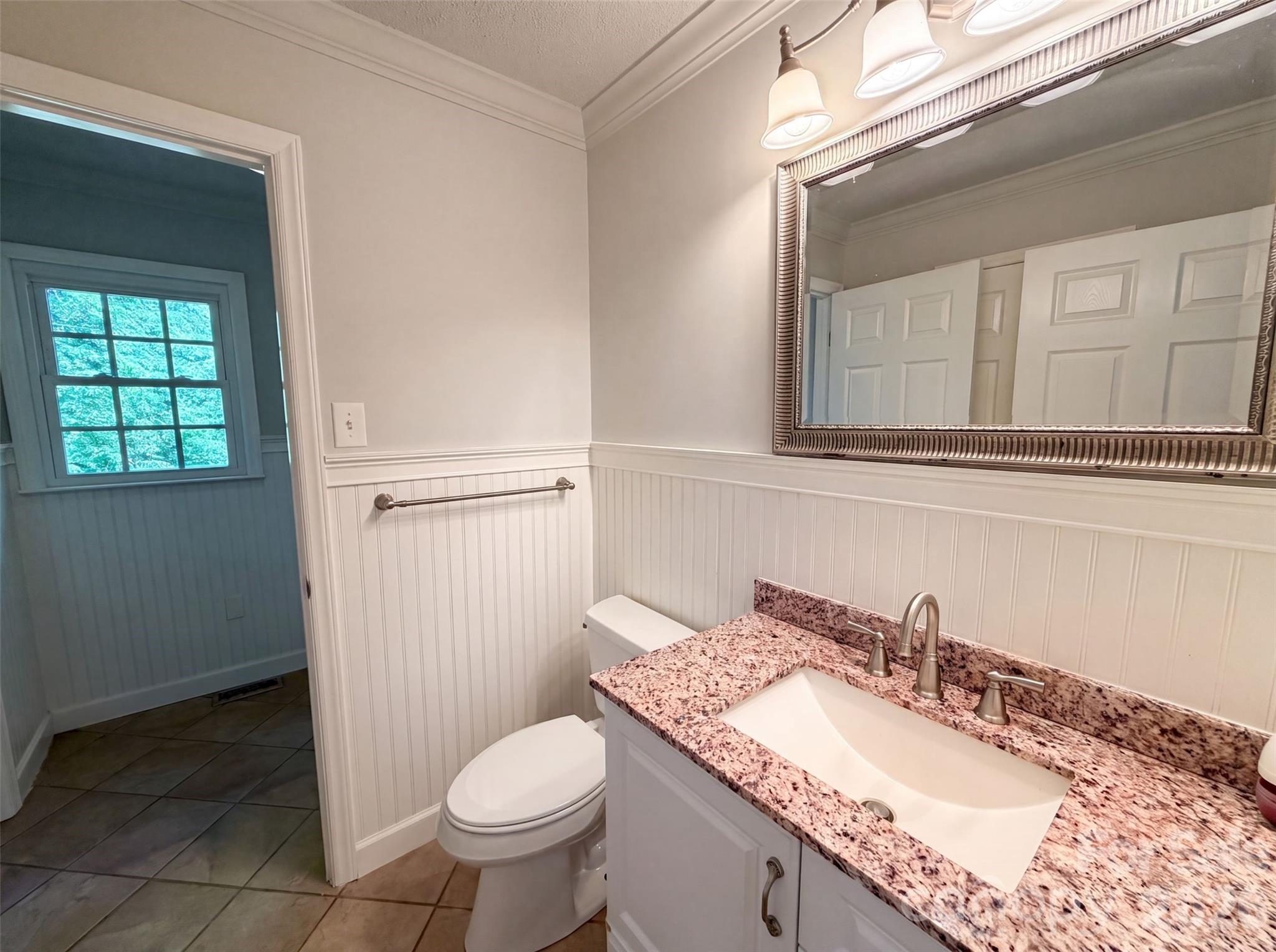 4305 Dawnwood Drive — Gastonia