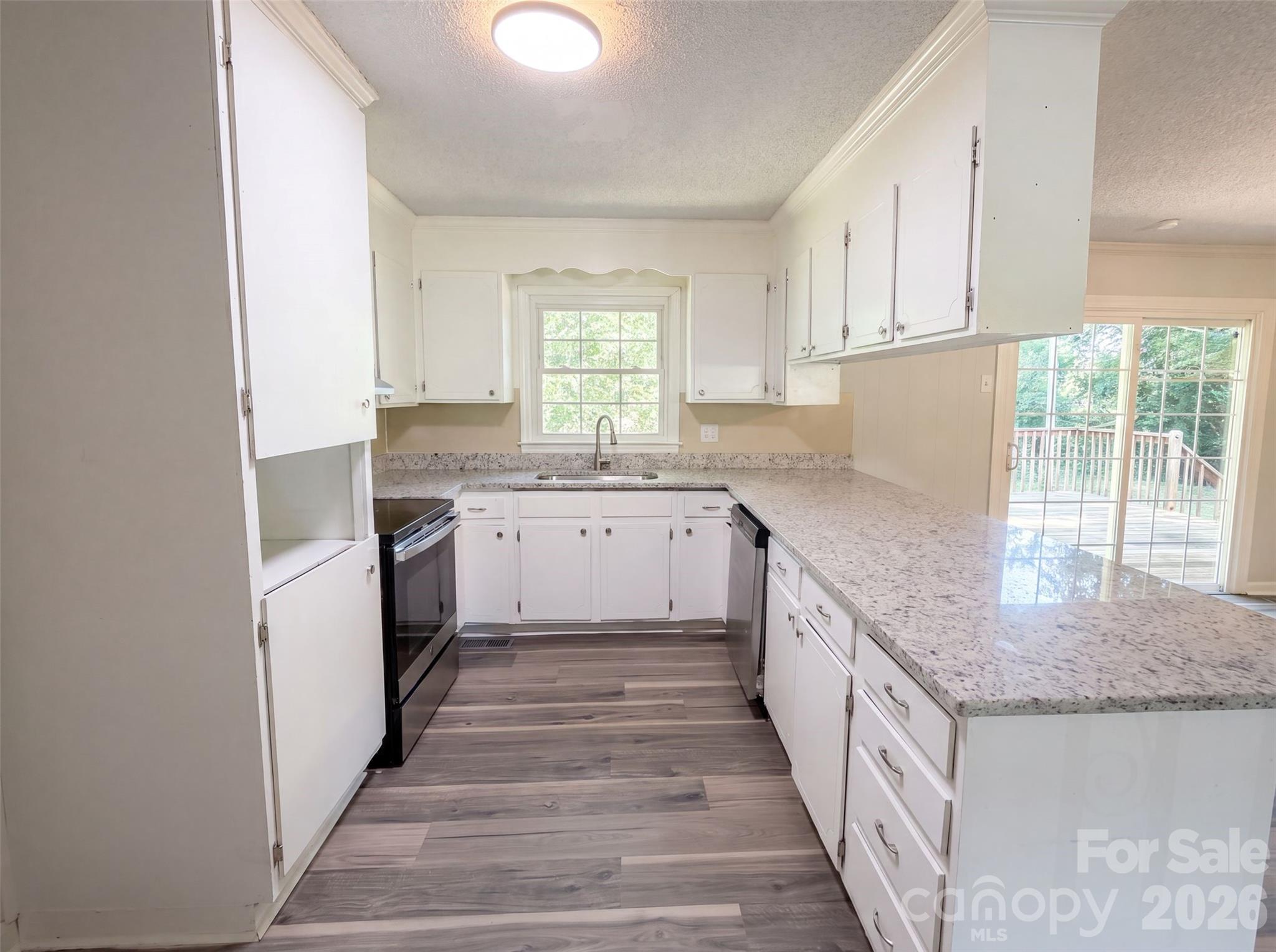 4305 Dawnwood Drive — Gastonia