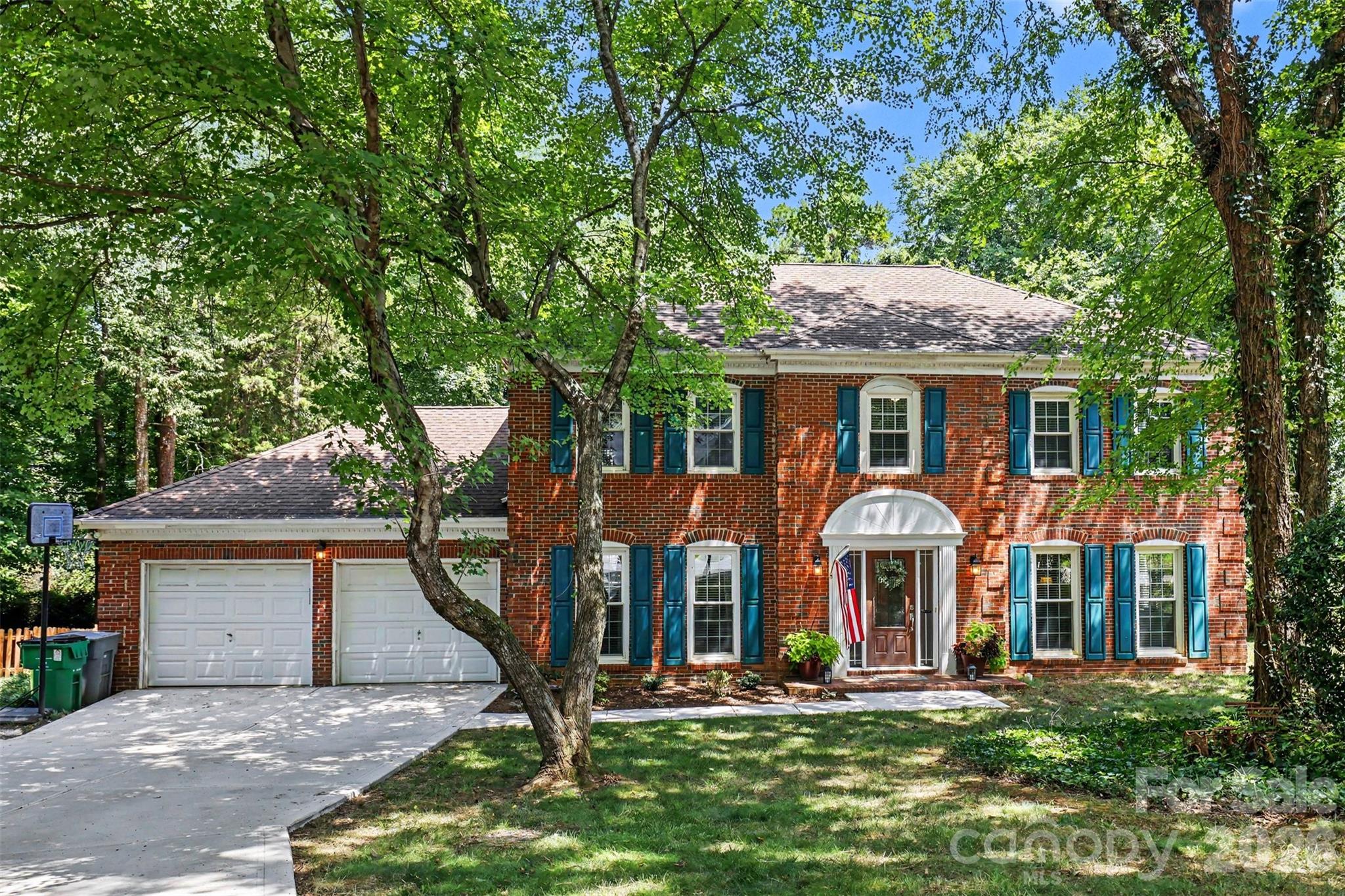3108 Peregrine Court — Charlotte