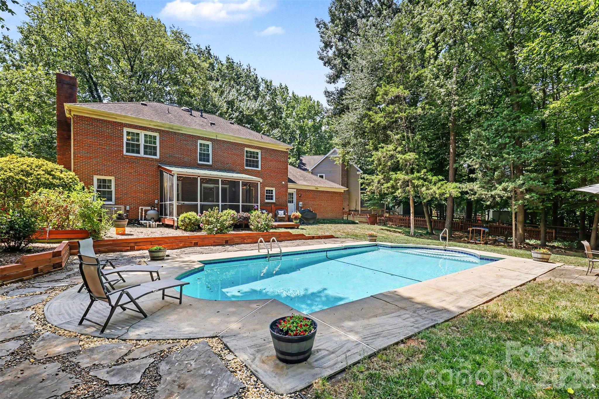 3108 Peregrine Court — Charlotte
