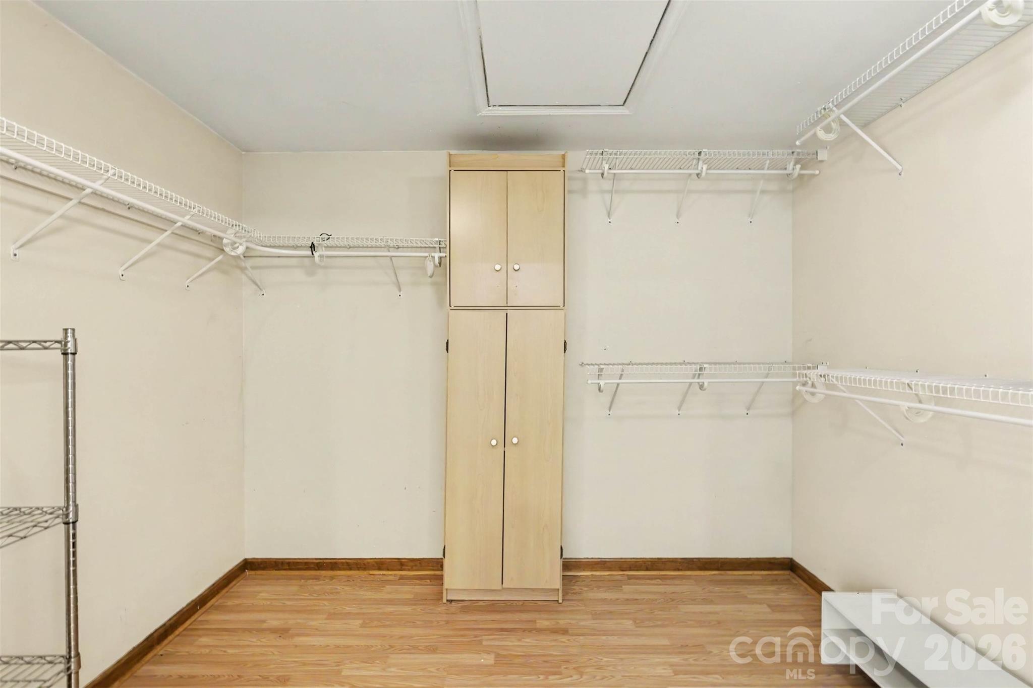 3608 Cowboy Lane — Charlotte