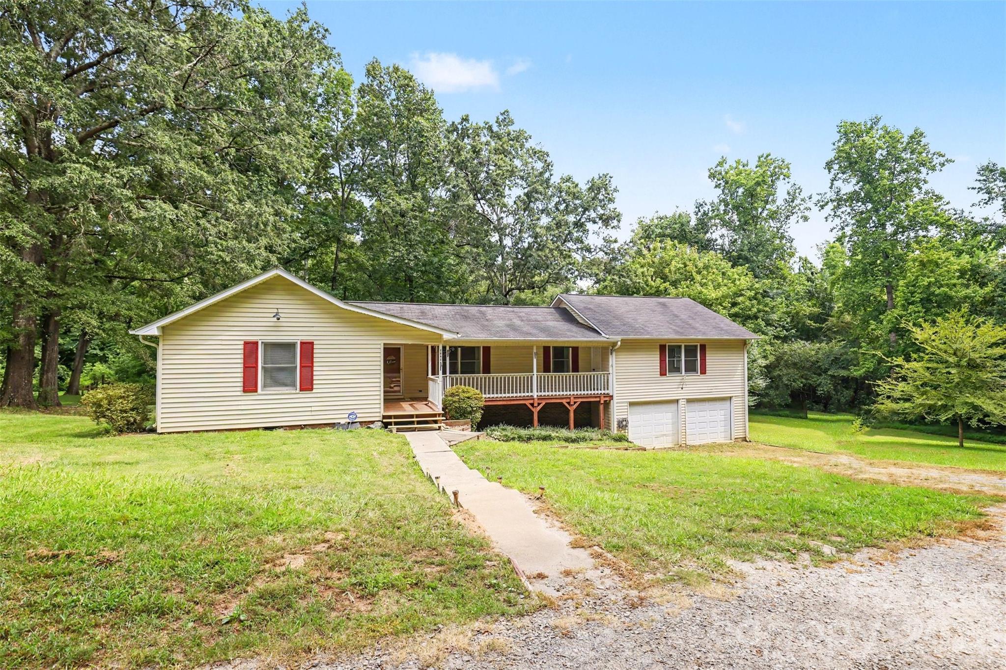 3608 Cowboy Lane — Charlotte