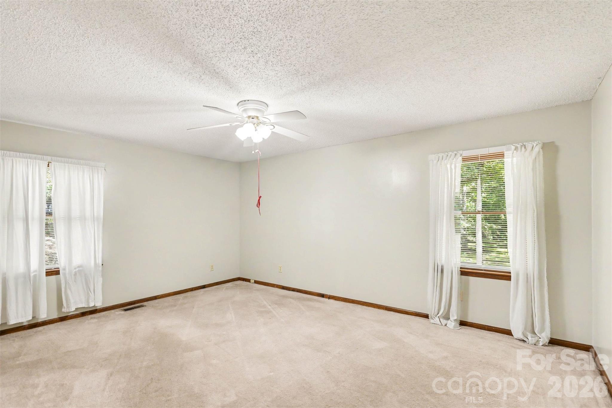 3608 Cowboy Lane — Charlotte