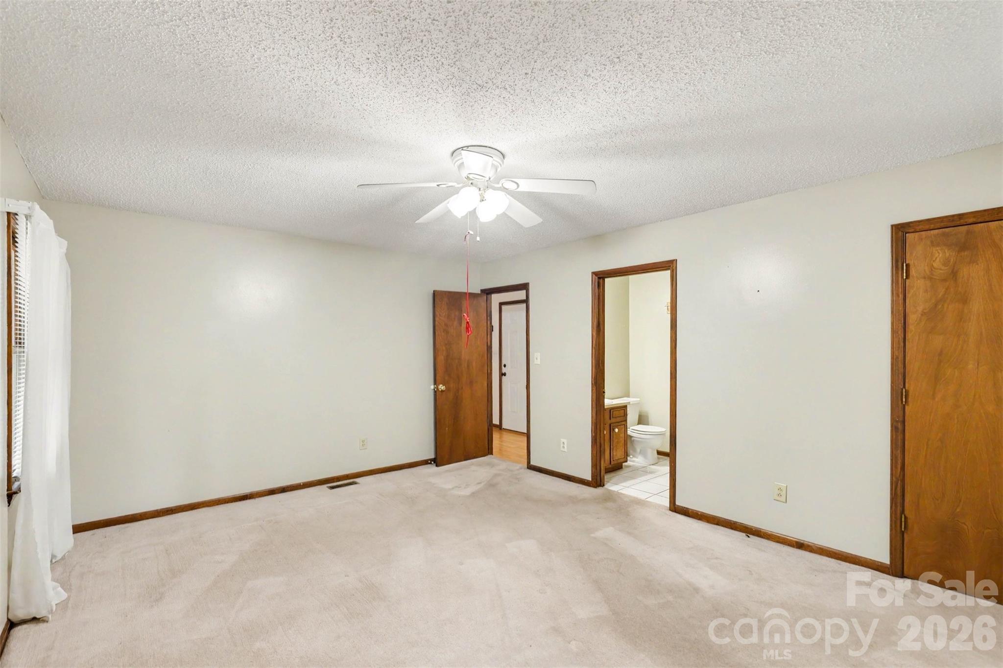 3608 Cowboy Lane — Charlotte