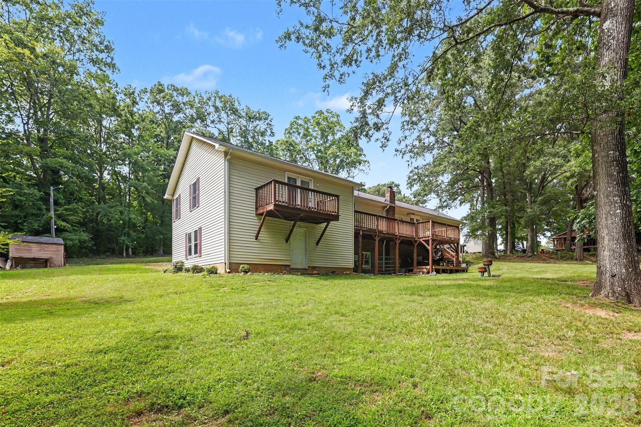 3608 Cowboy Lane — Charlotte