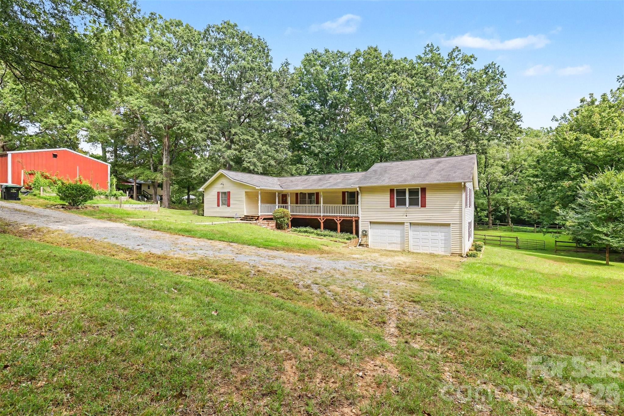 3608 Cowboy Lane — Charlotte