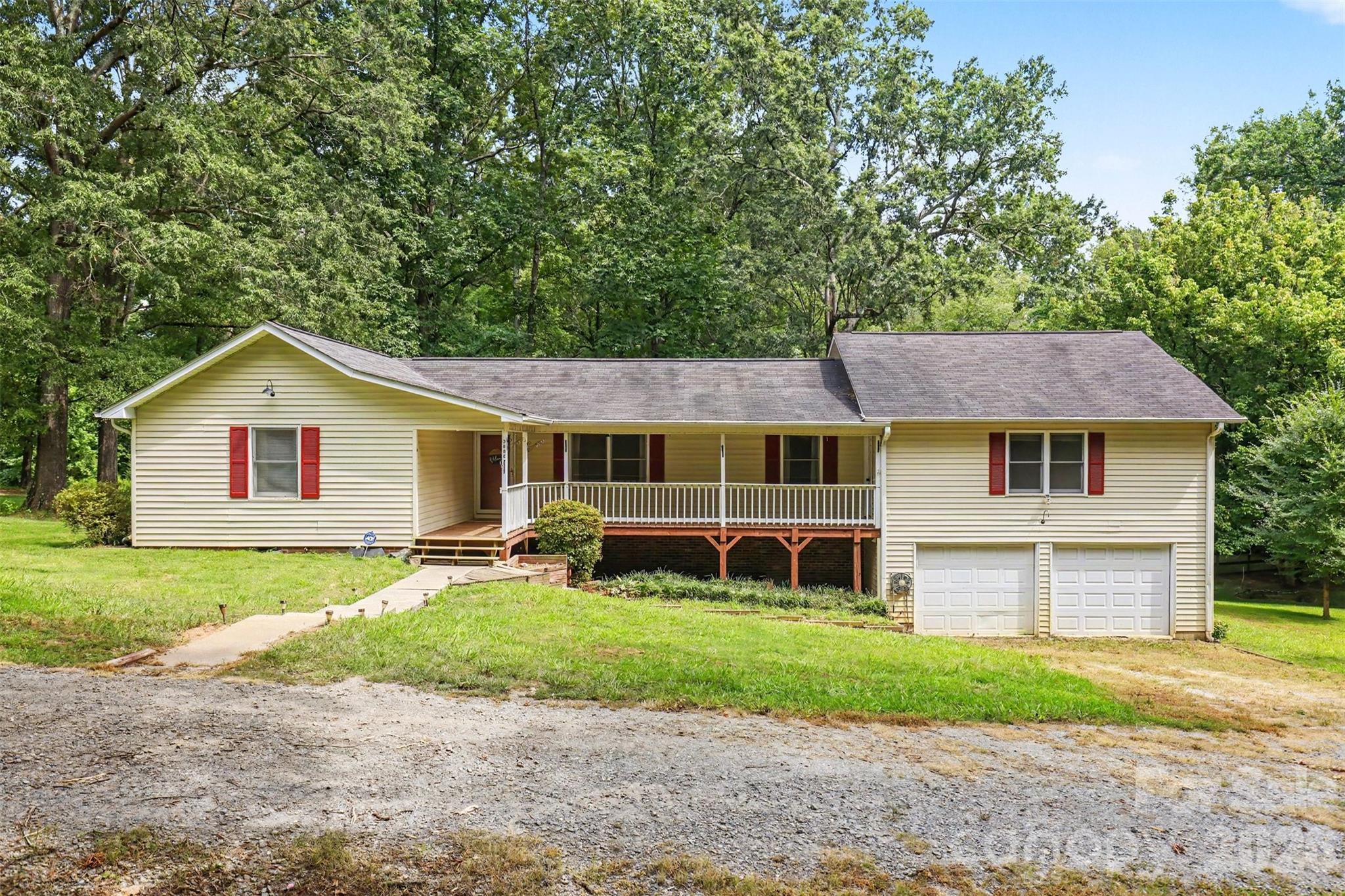 3608 Cowboy Lane — Charlotte