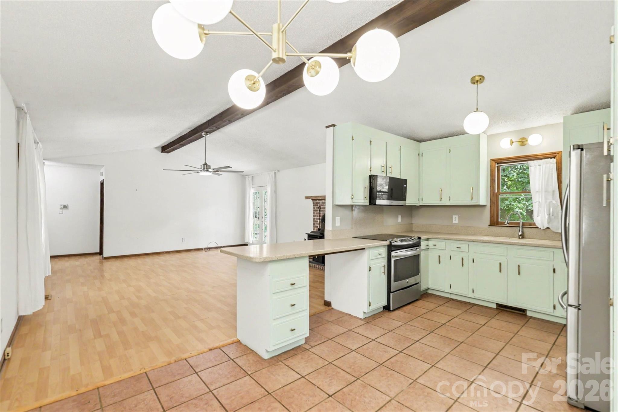 3608 Cowboy Lane — Charlotte