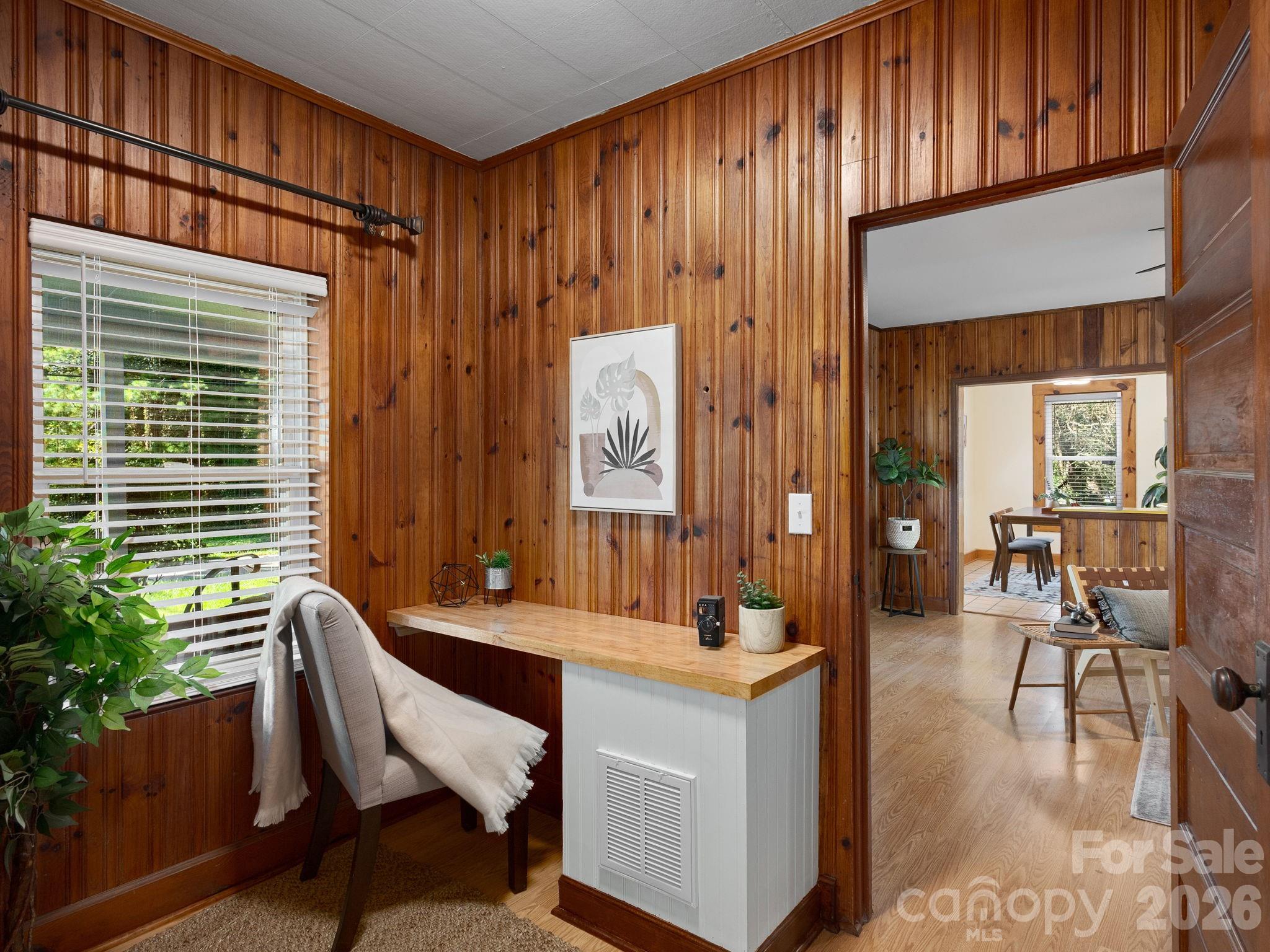 304 Old Haw Creek Road — Asheville