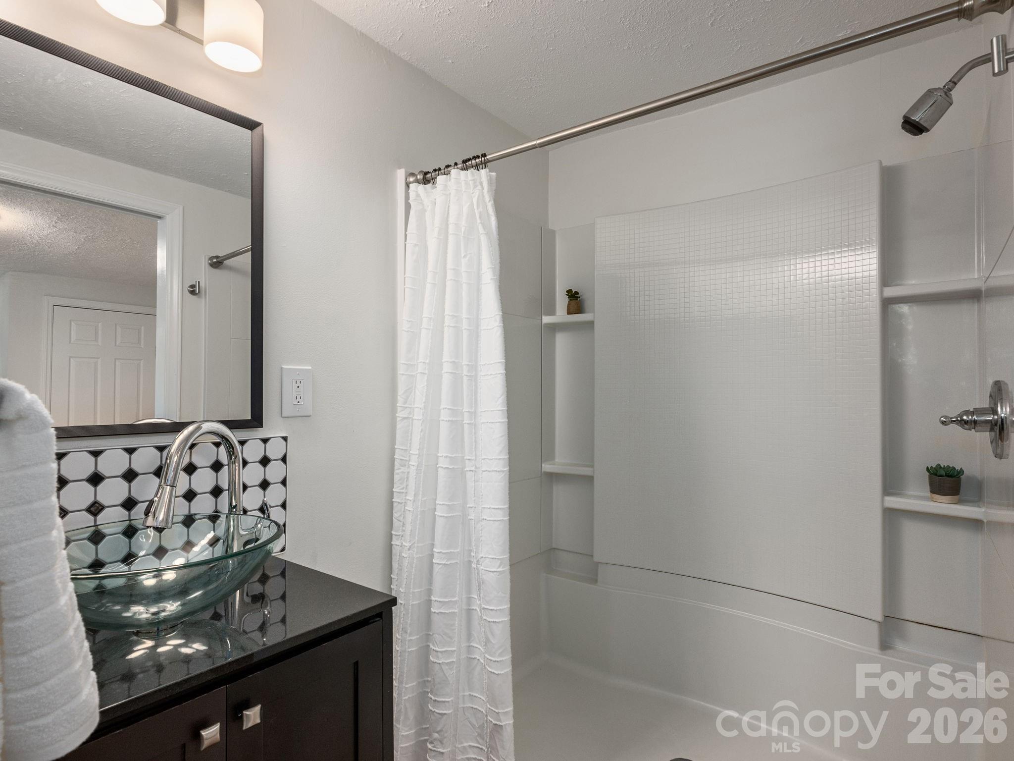 304 Old Haw Creek Road — Asheville