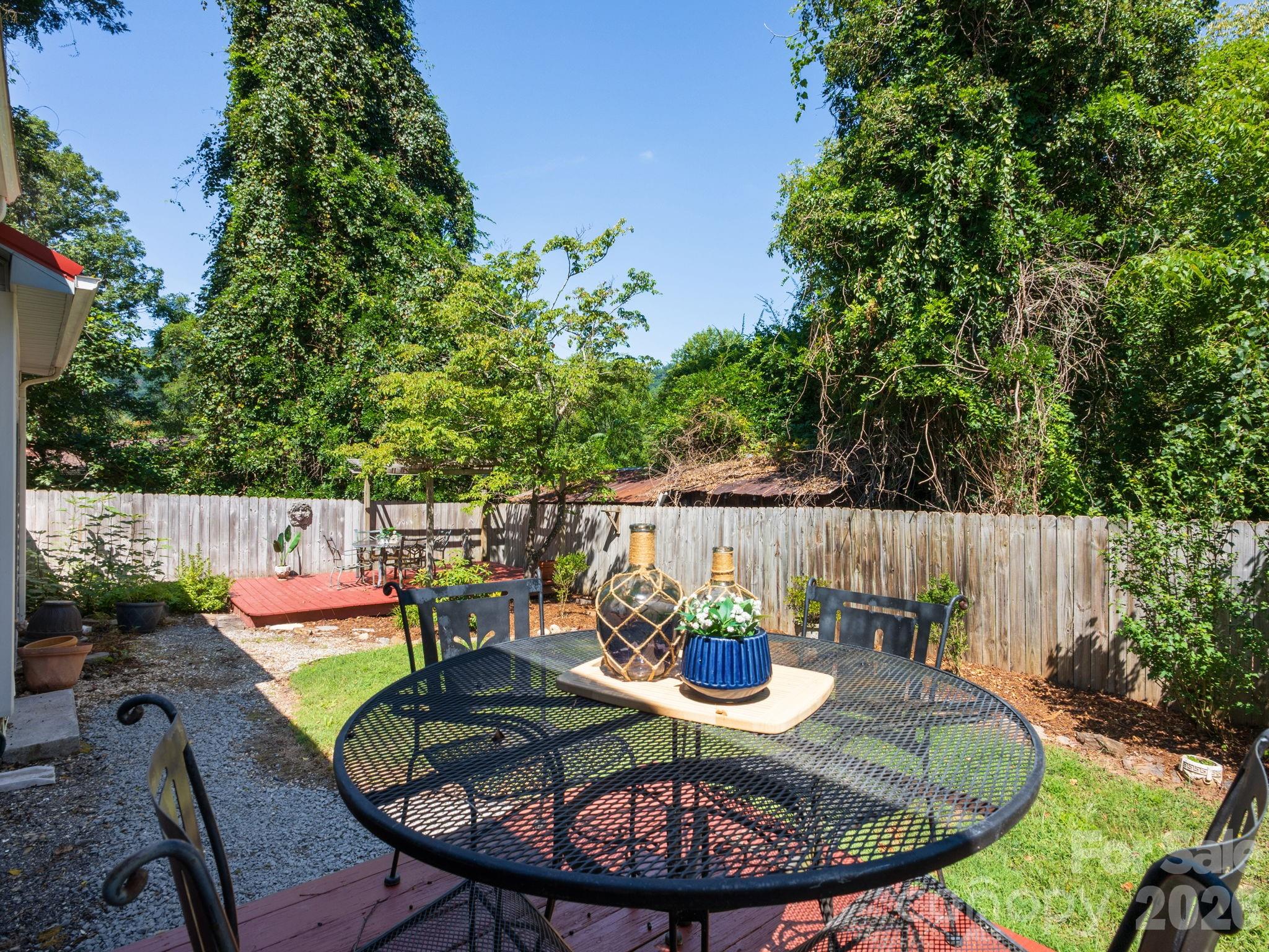 304 Old Haw Creek Road — Asheville