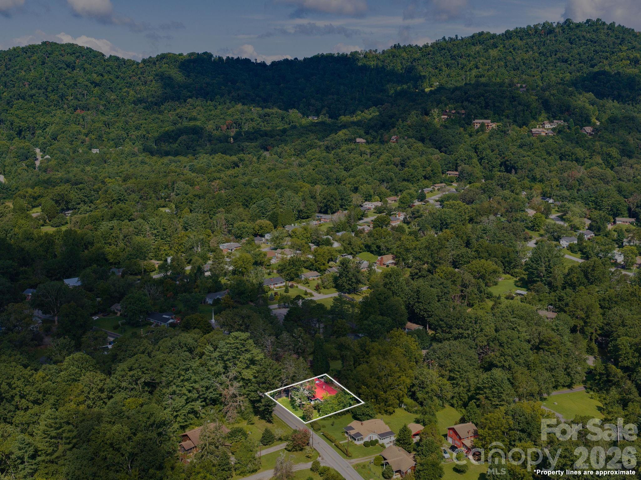304 Old Haw Creek Road — Asheville
