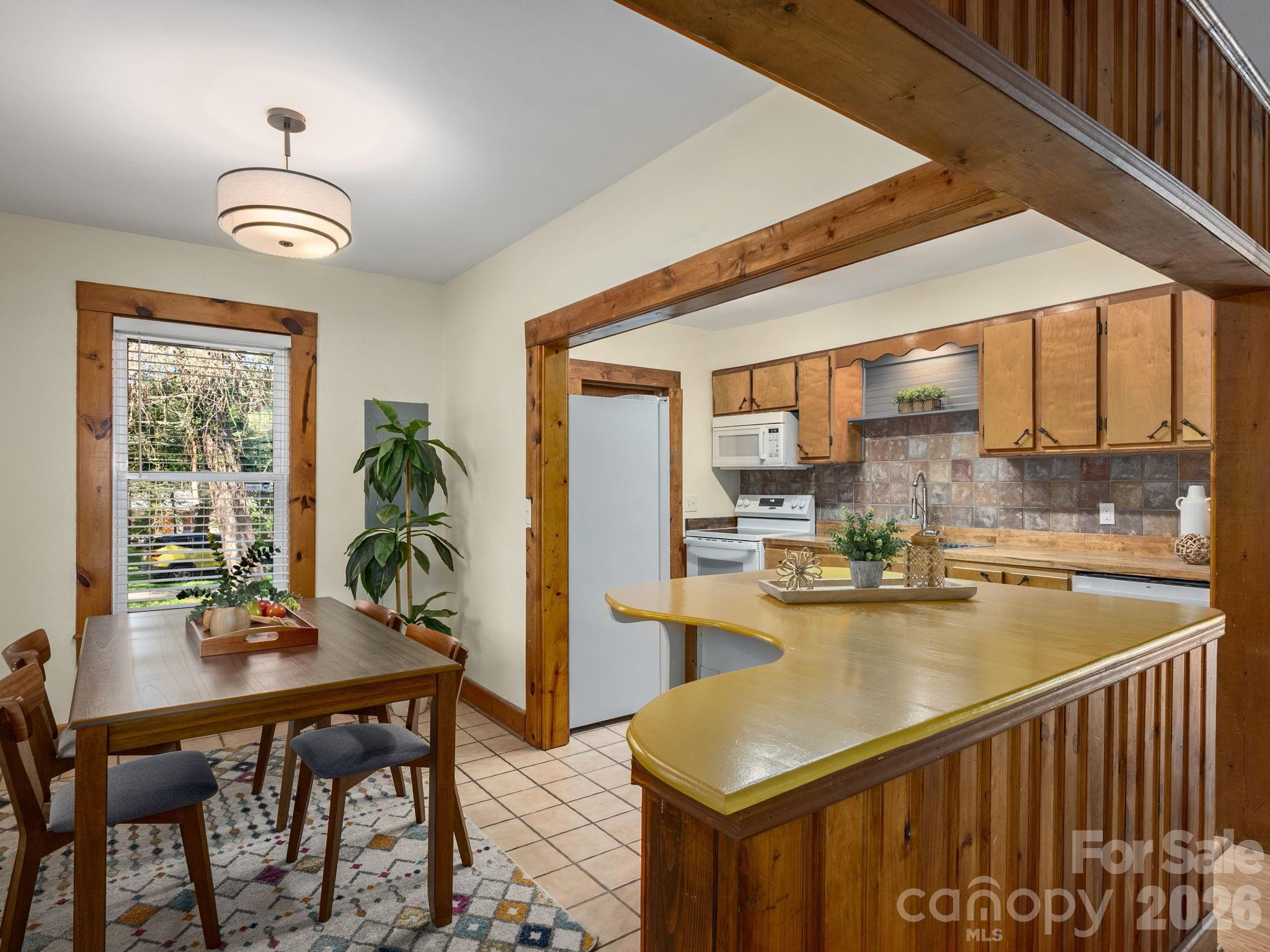 304 Old Haw Creek Road — Asheville