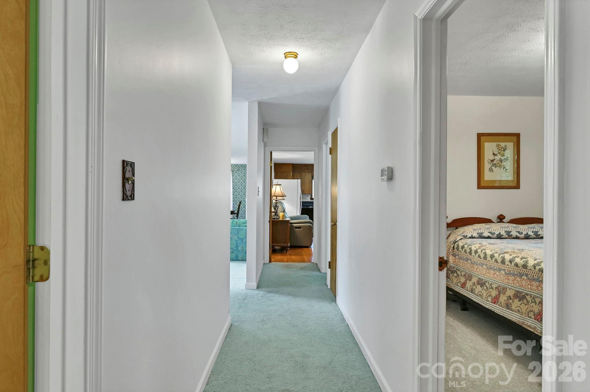 28 Glenview Road — Asheville