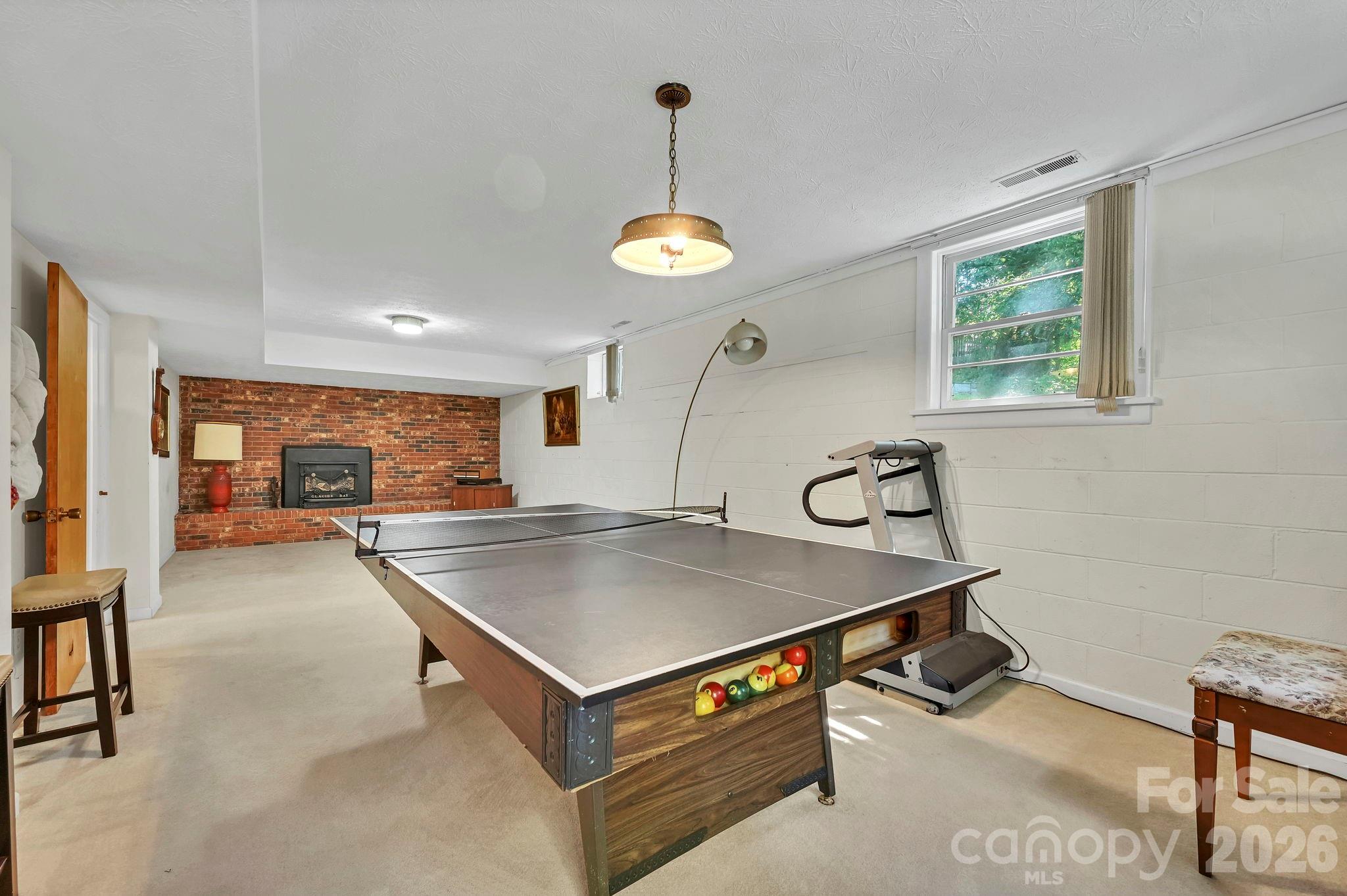 28 Glenview Road — Asheville