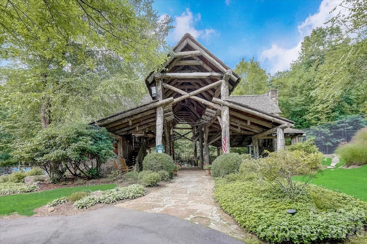 156 Cottage Lane #13 — Mars Hill