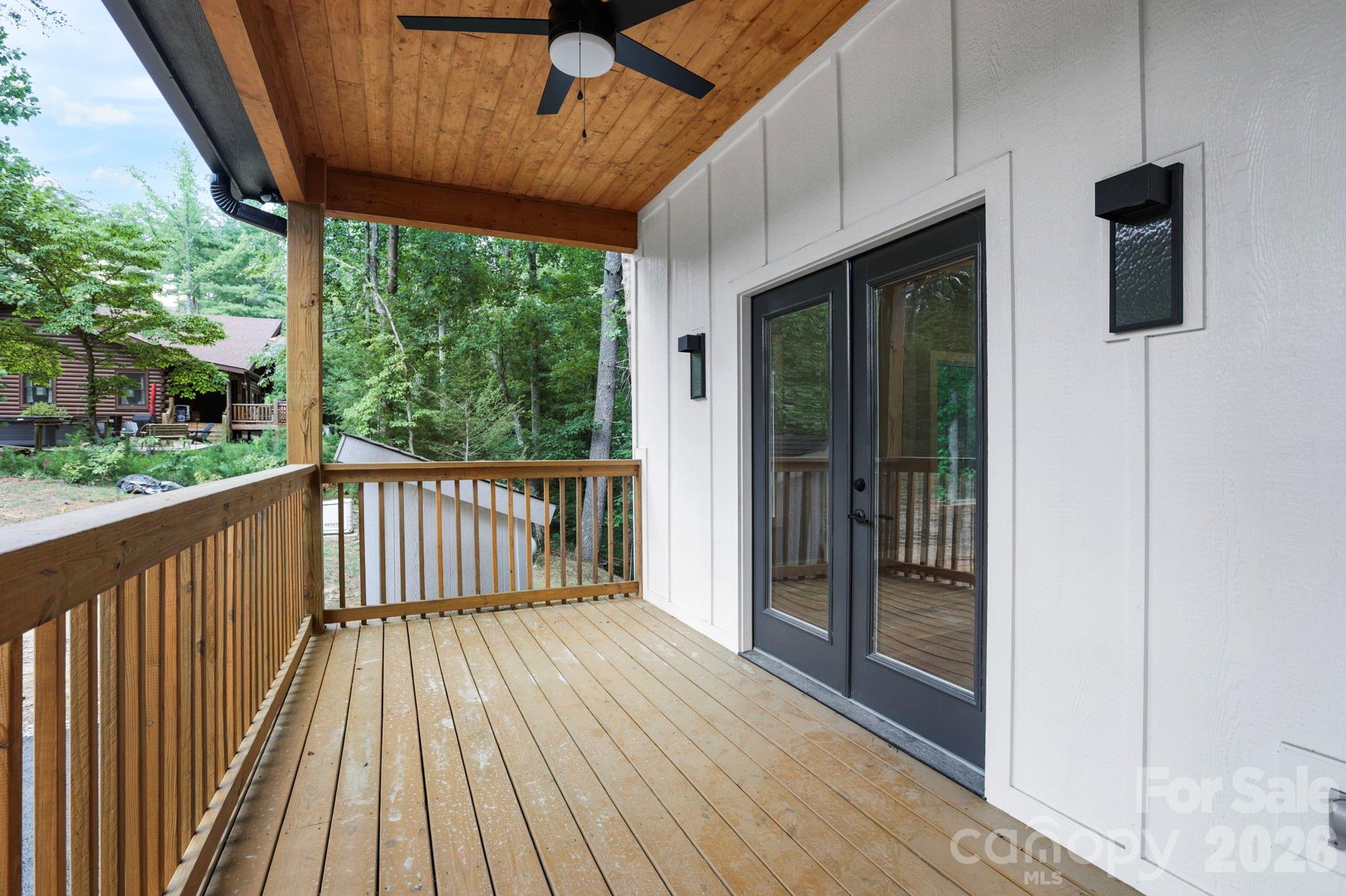 338 Hawks Terrace — Lake Lure
