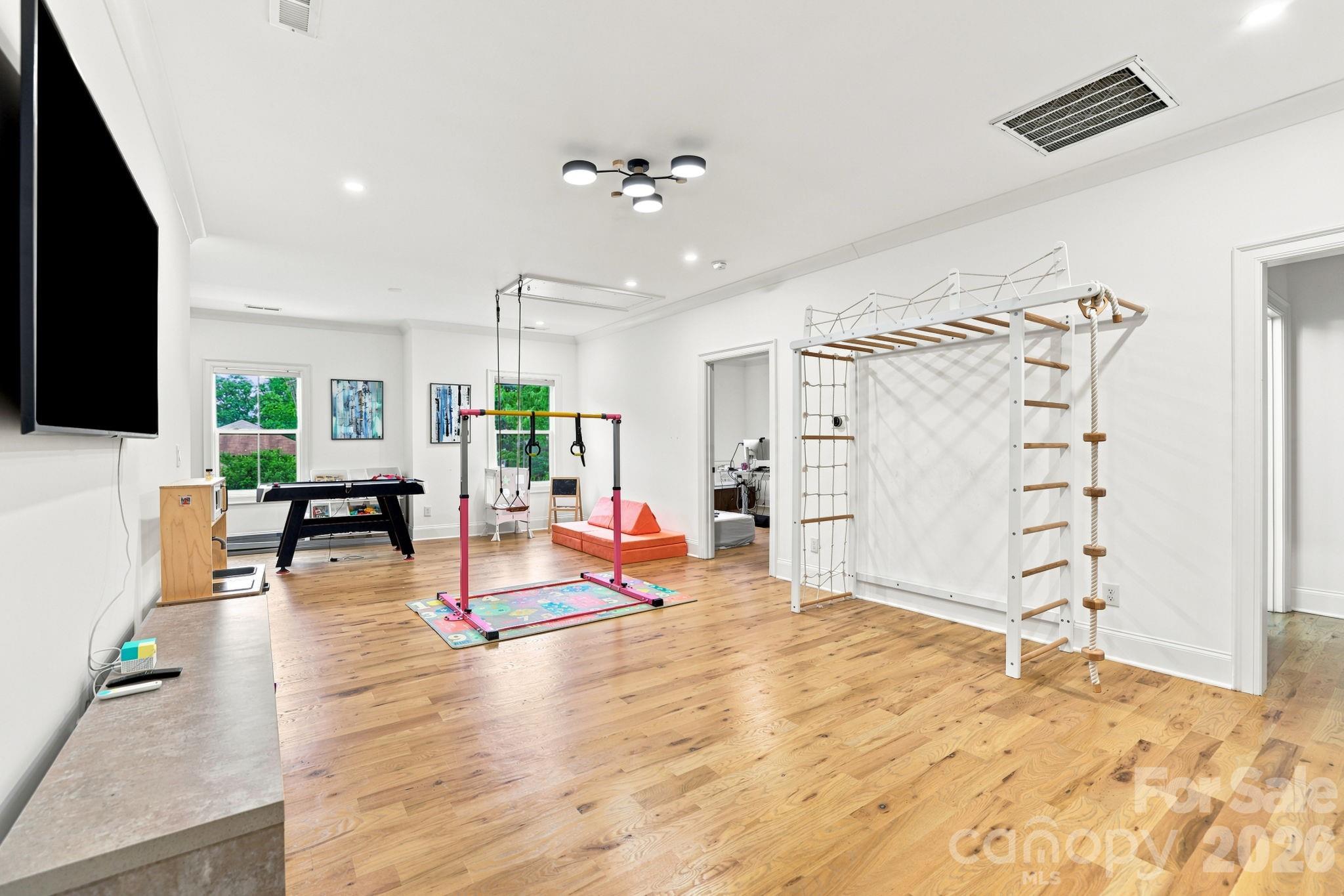1329 Bywood Lane — Charlotte