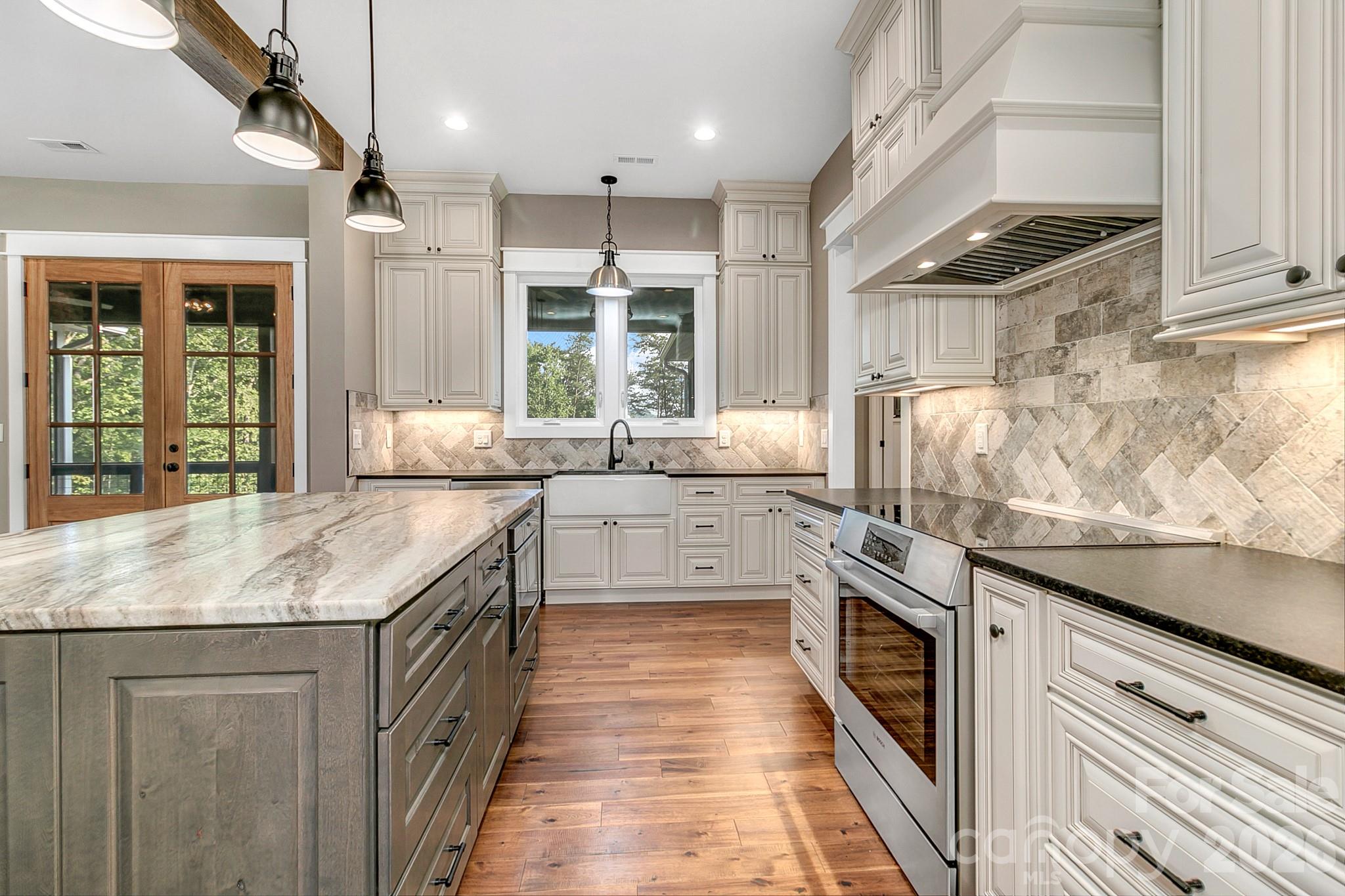 143 Sunny Morning Court — Hendersonville