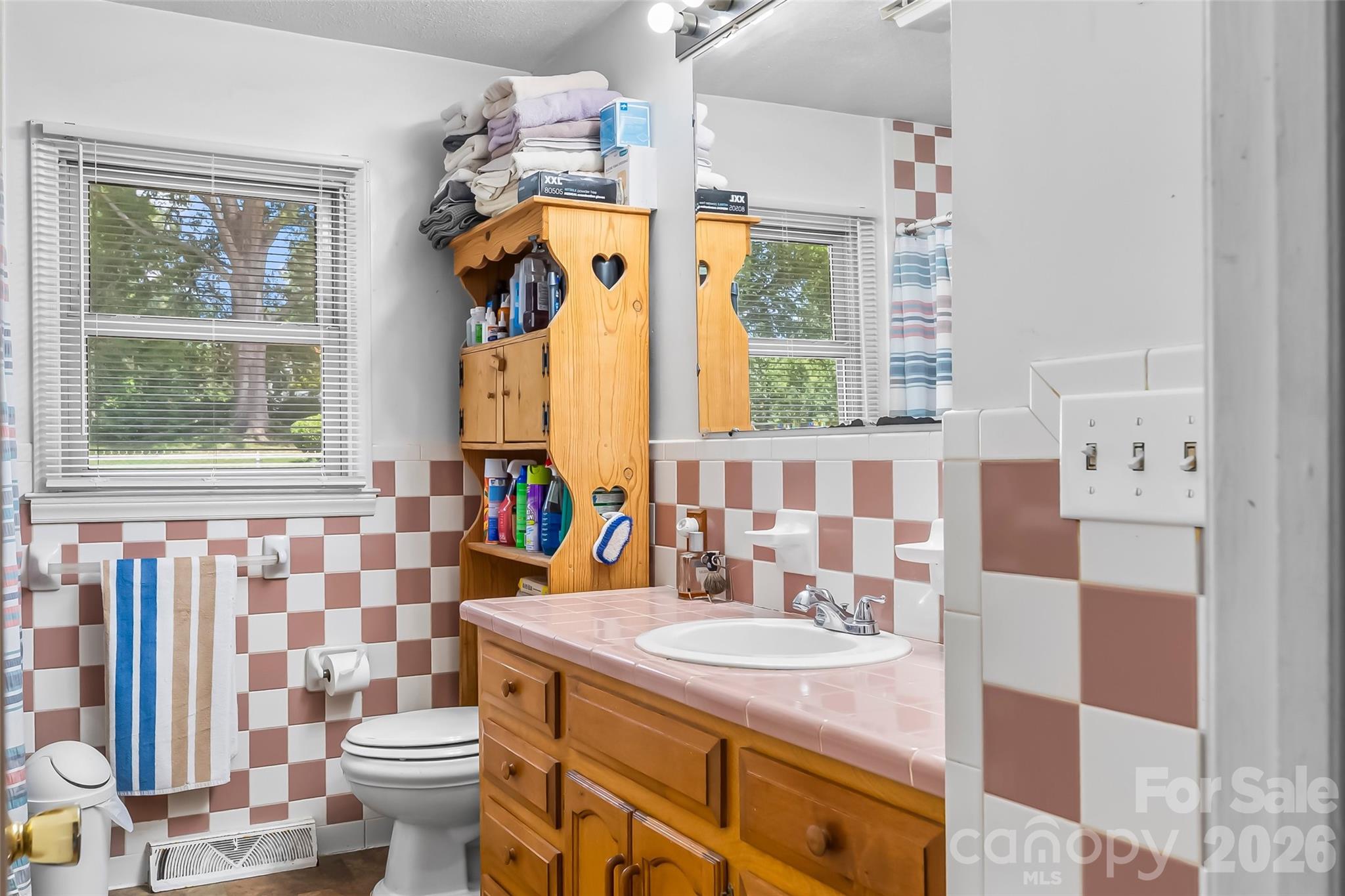 315 Windwood Drive — Bessemer City