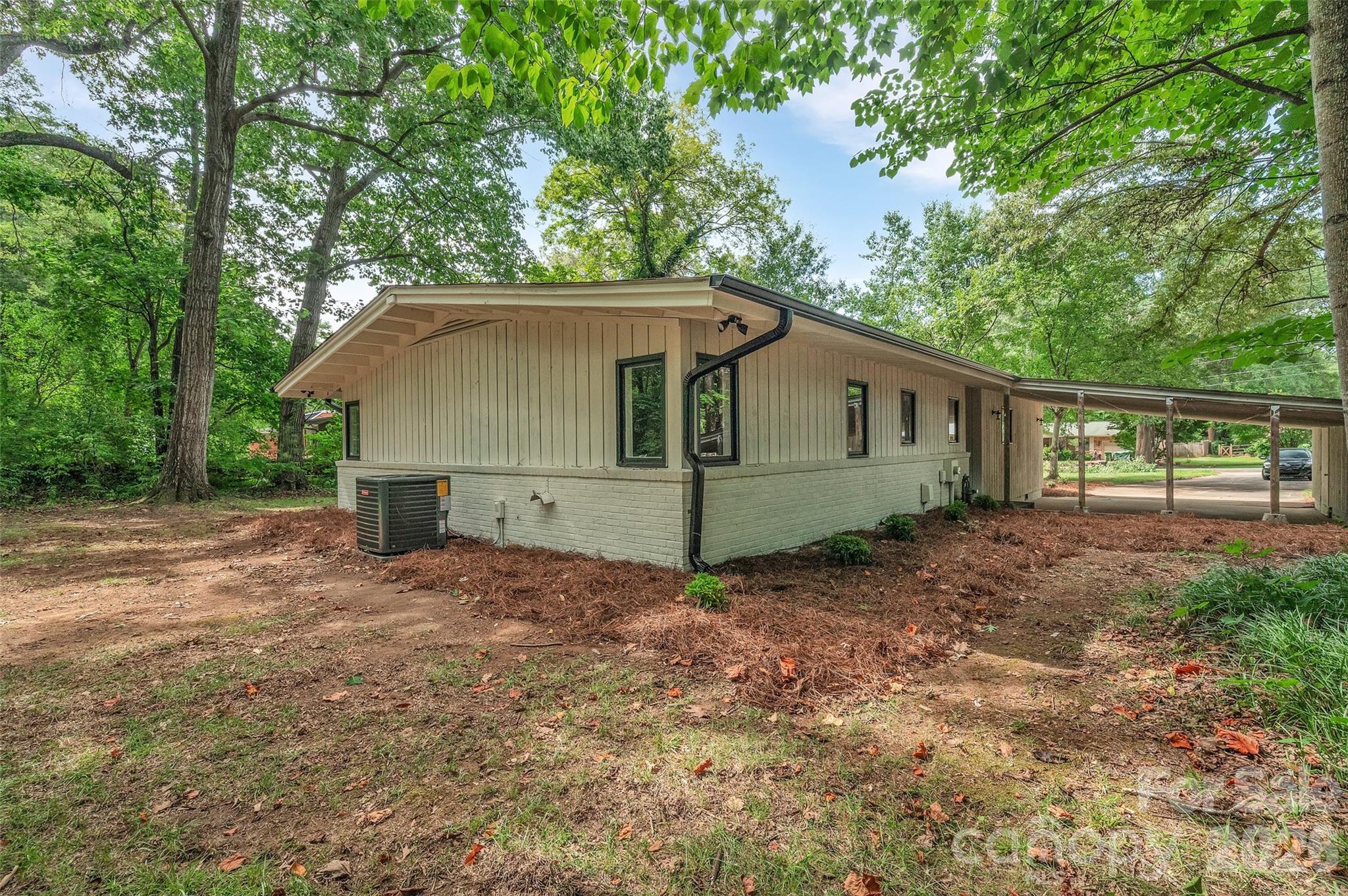 233 Dogwood Drive — Mount Holly
