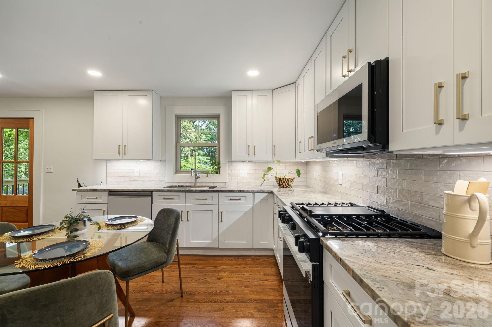 107 Beverly Road — Asheville